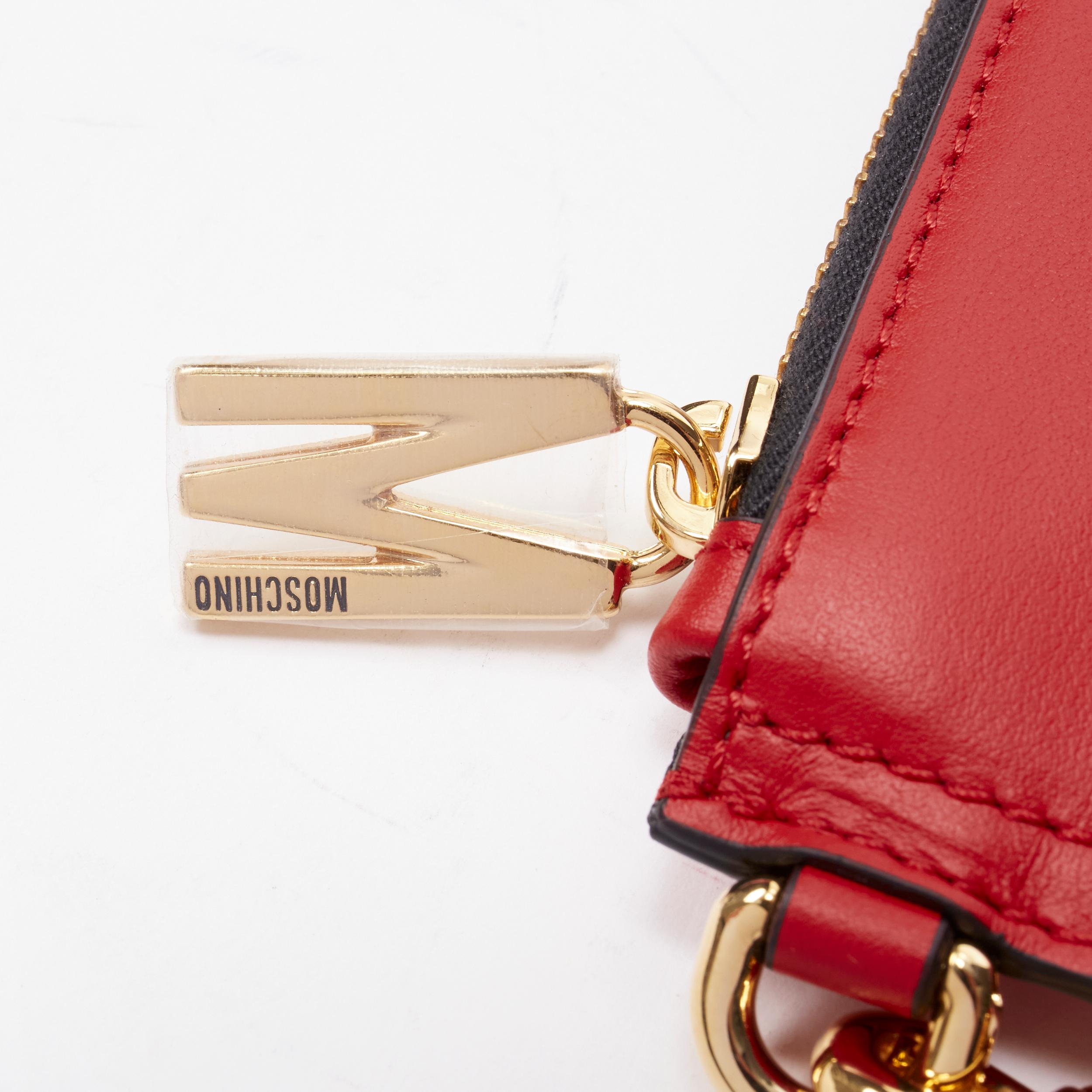 new MOSCHINO Couture! smooth red leather gold M top zip wristlet clutch bag In New Condition In Hong Kong, NT