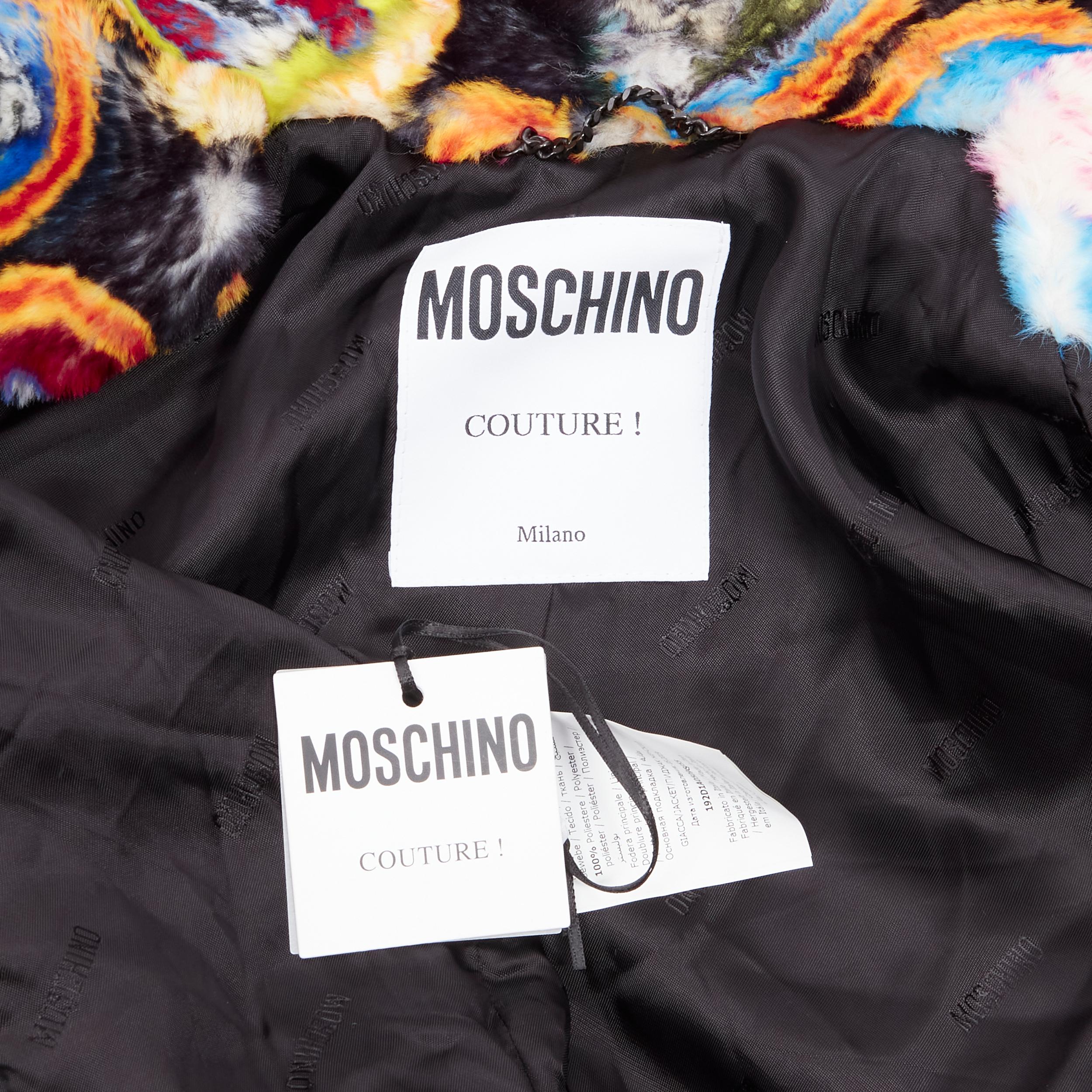 nouveauté MOSCHINO Couture ! TROLLS Veste en fausse fourrure, défilé Game Show 2019, taille IT 38 en vente 4