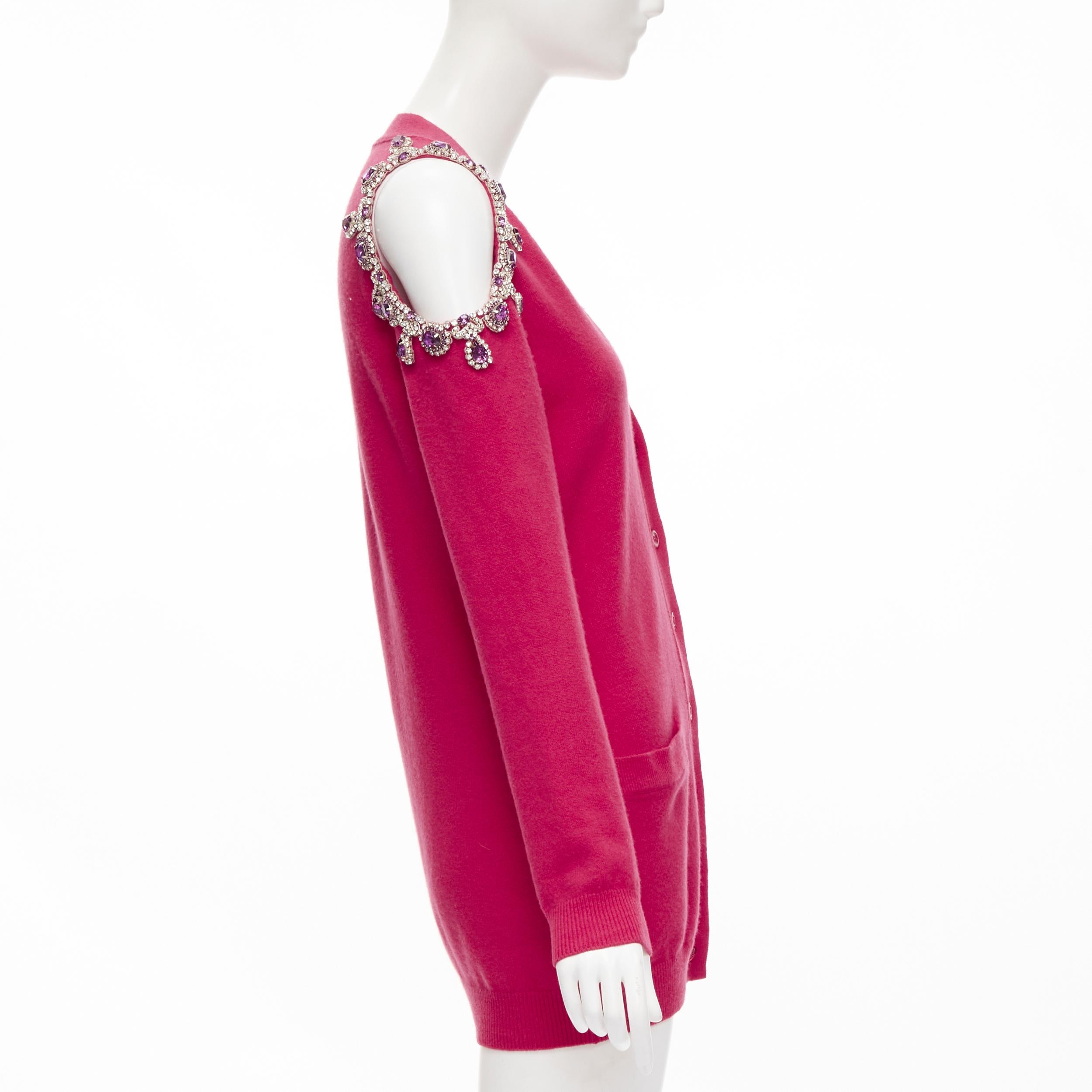 new MOSCHINO fuschia pink cashmere crystal jewel cold shoulder cardigan IT36 XS In New Condition For Sale In Hong Kong, NT