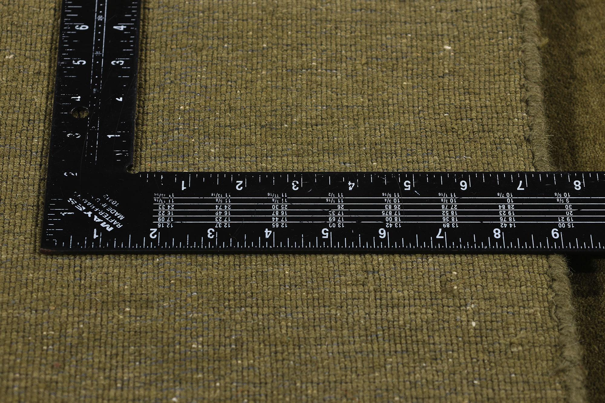 Neuer Moos-Olivgrüner Contemporary Biophilic Wool Rug im Zustand „Neu“ im Angebot in Dallas, TX