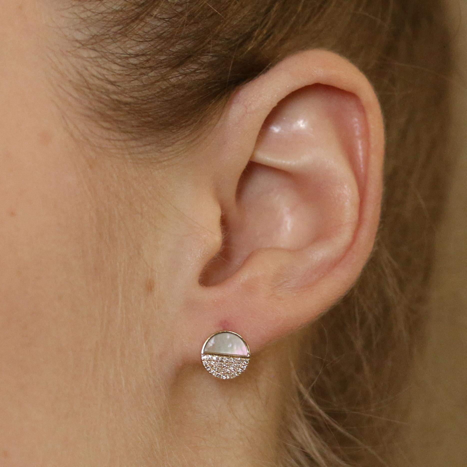 Round Cut New Mother of Pearl & Diamond Circle Earrings, 14k Gold Pierced Studs .12ctw For Sale