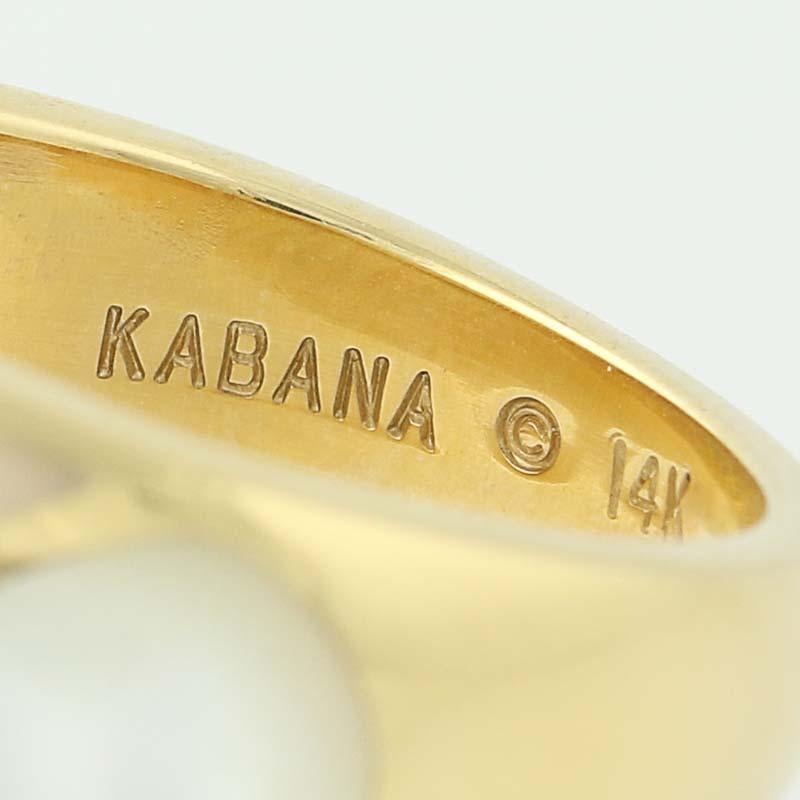 Round Cut Mother of Pearl and Diamond Kabana Ring, 14 Karat Yellow Gold