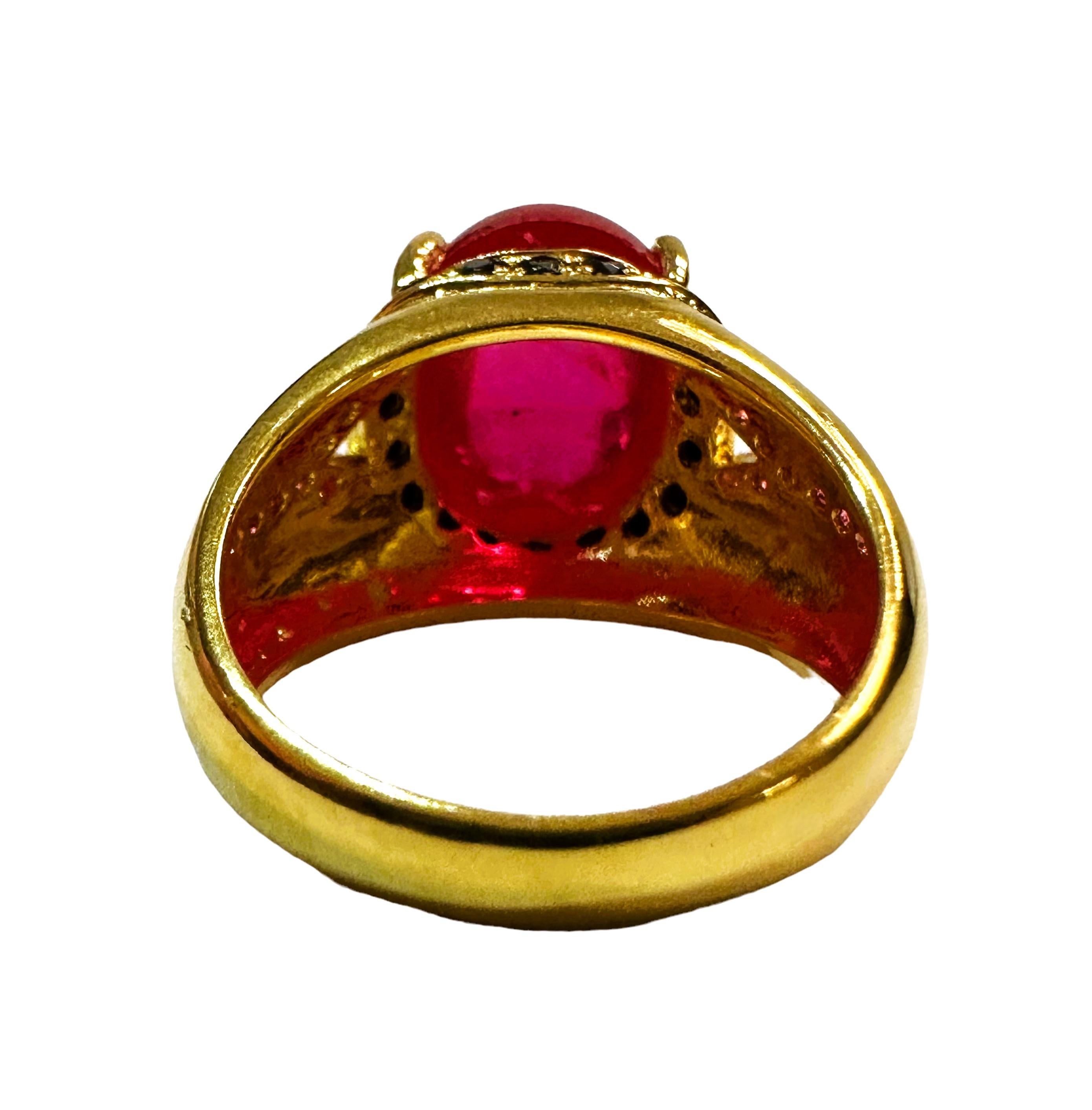 Art Déco Nuovo anello in Mozambico con zaffiro cabochon da 6 carati e anello in sterling placcato in oro Y