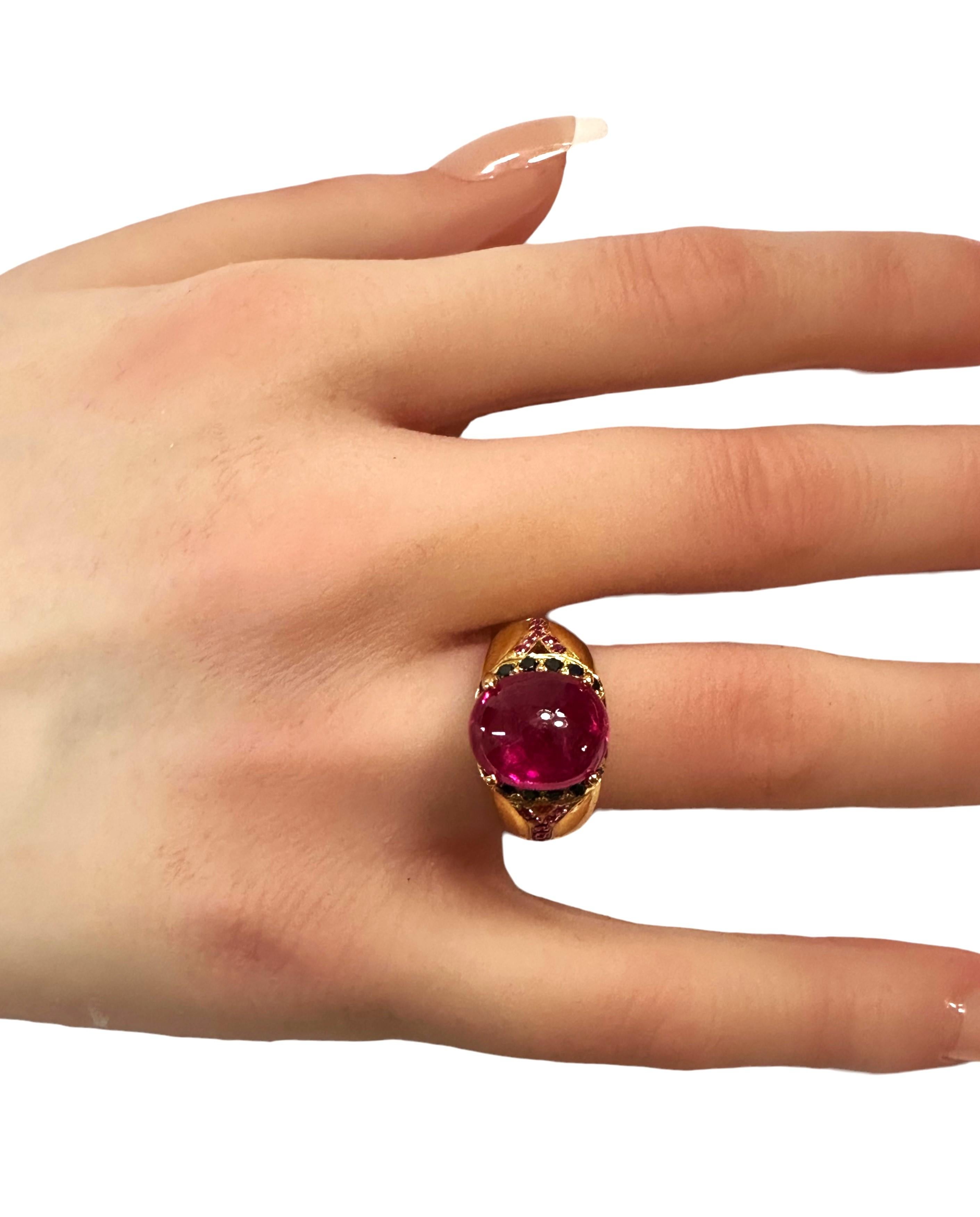 Nuovo anello in Mozambico con zaffiro cabochon da 6 carati e anello in sterling placcato in oro Y 1