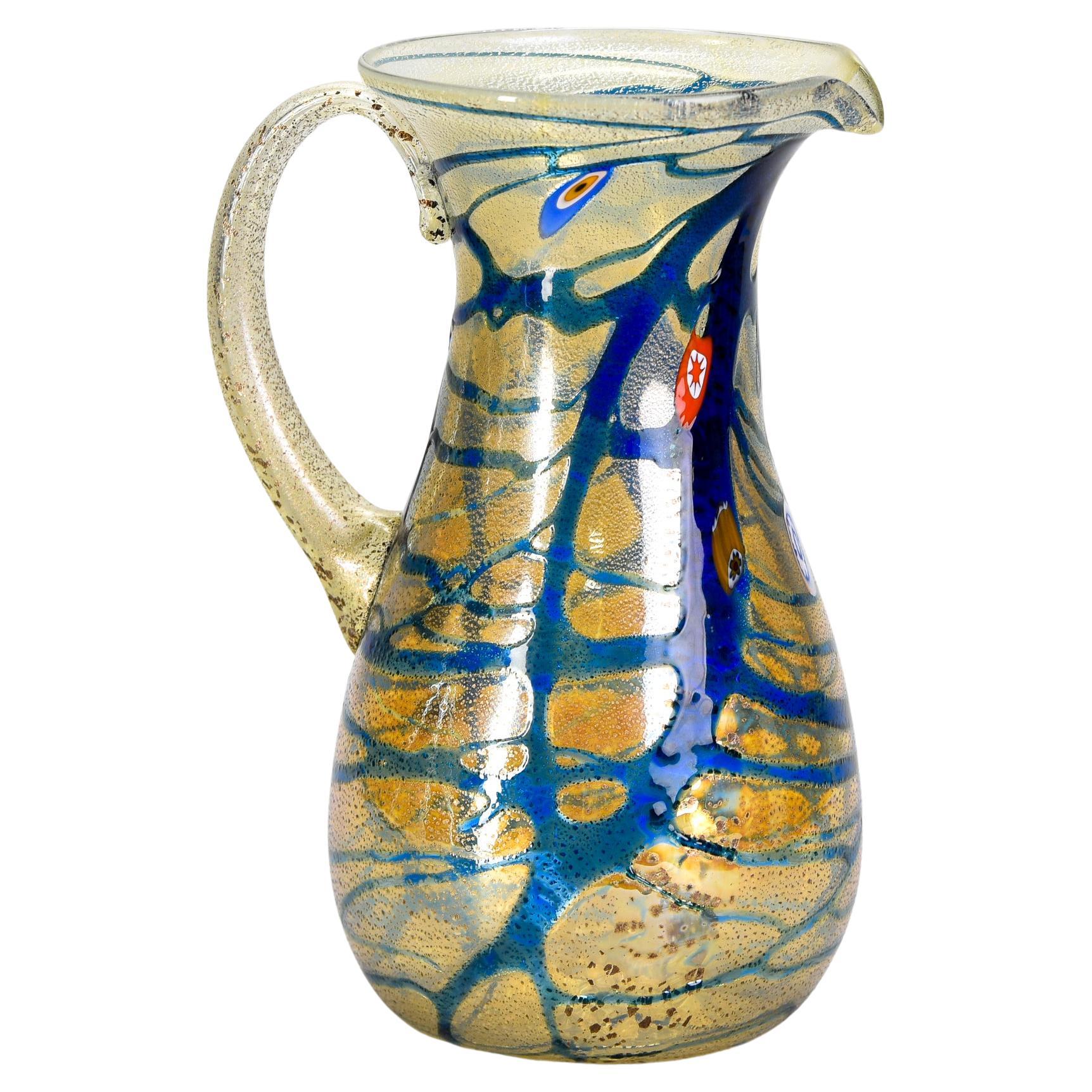 Nouveau pichet en verre de Murano en or irisé avec épaisseurs bleues