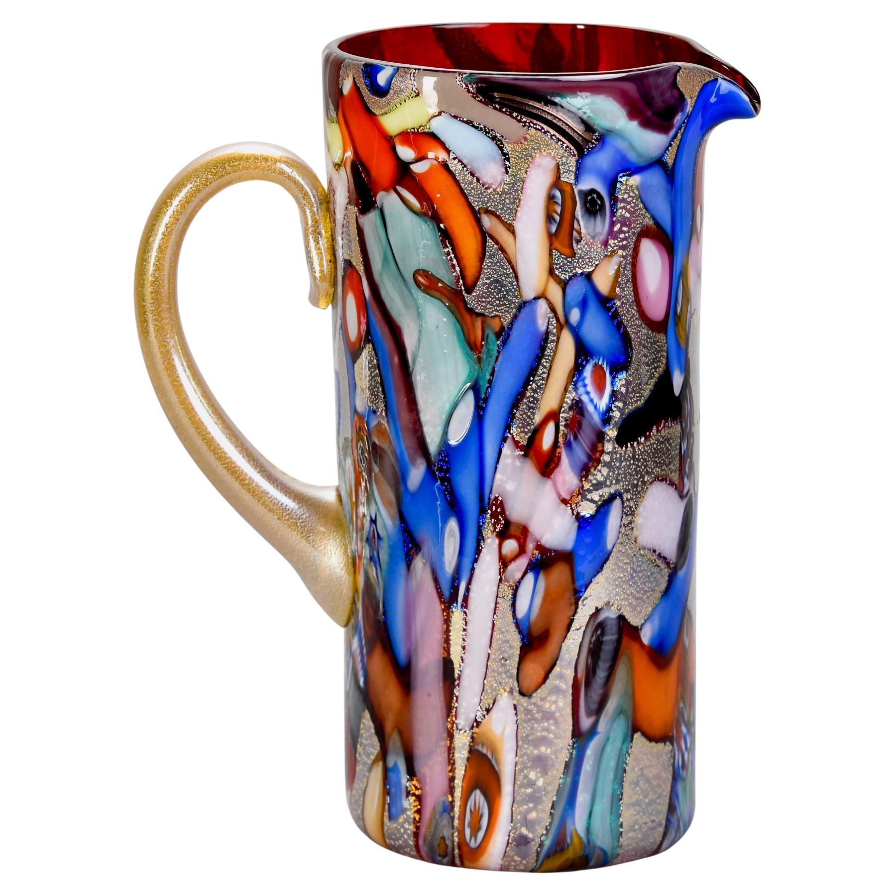 Nueva jarra de cristal de Murano con interior rojo y exterior multicolor