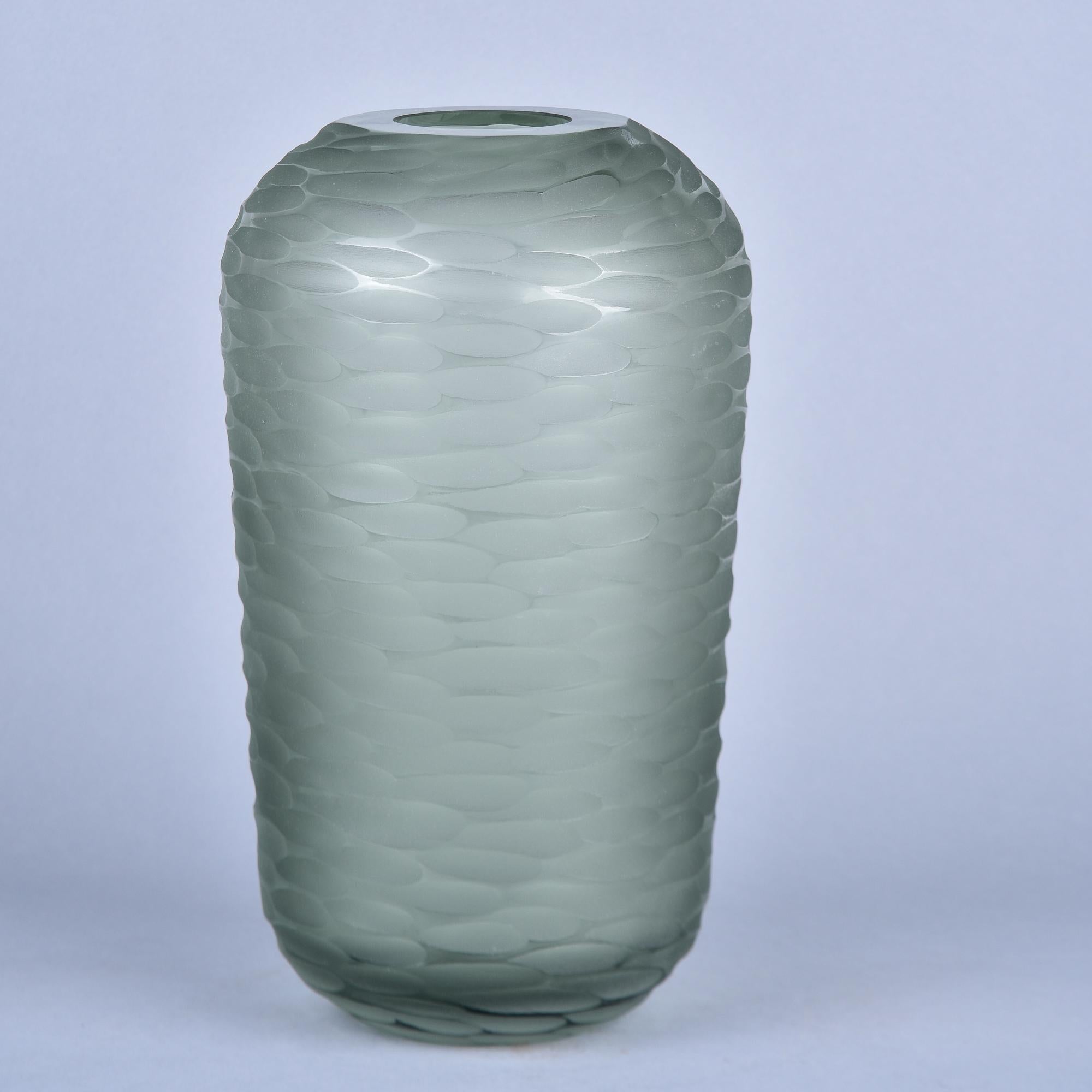 Vetro di Murano New Murano Glass Vaso alto Battuto Smoky Sage Green in vendita