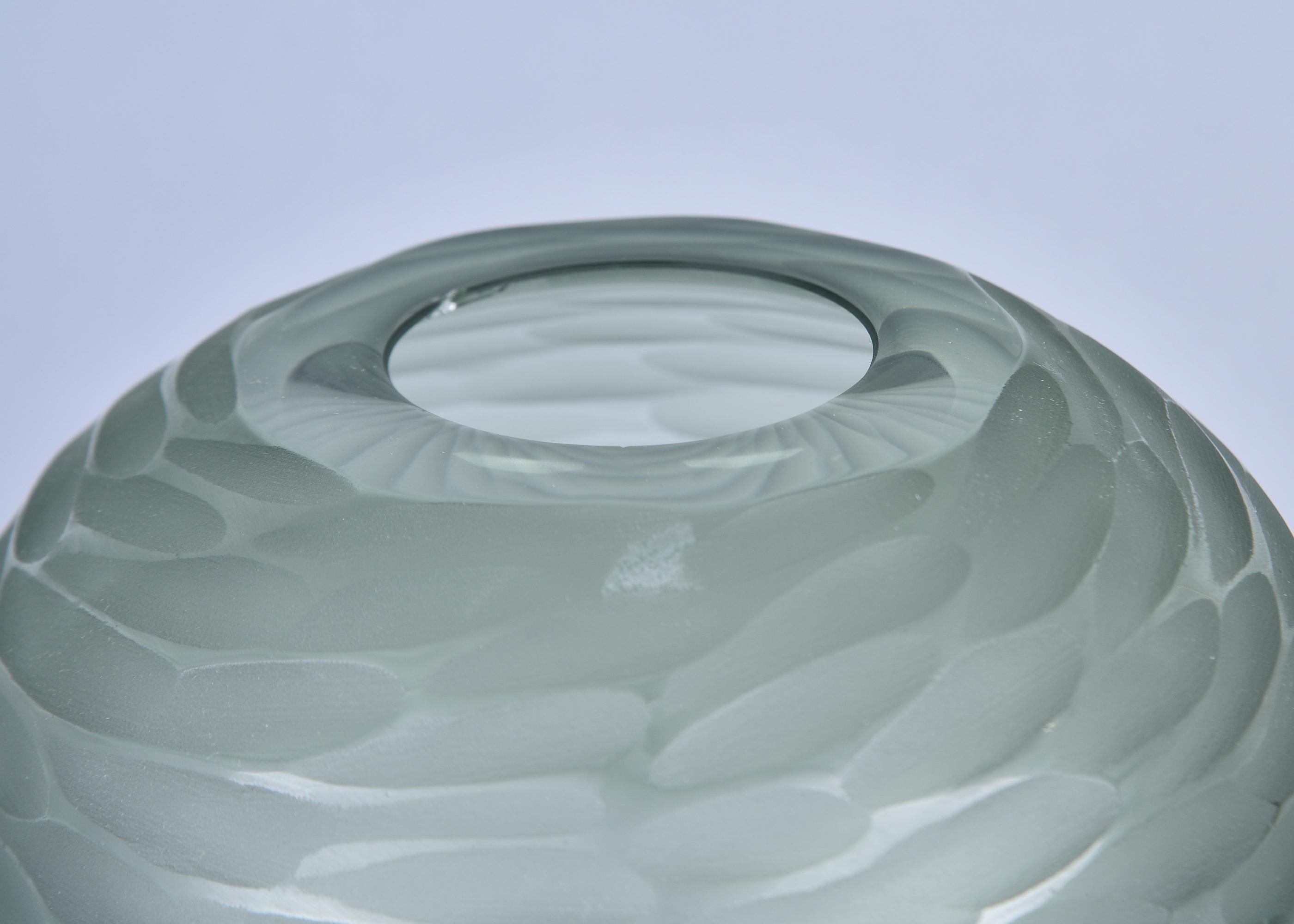 New Murano Glass Vaso alto Battuto Smoky Sage Green in vendita 1