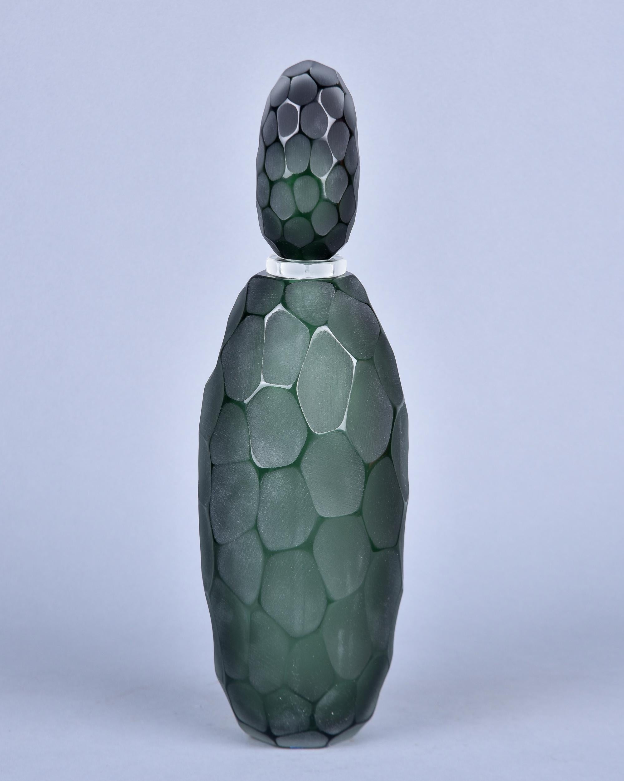 Nouveau flacon de parfum Battuto XL en verre de Murano vert foncé Neuf - En vente à Troy, MI