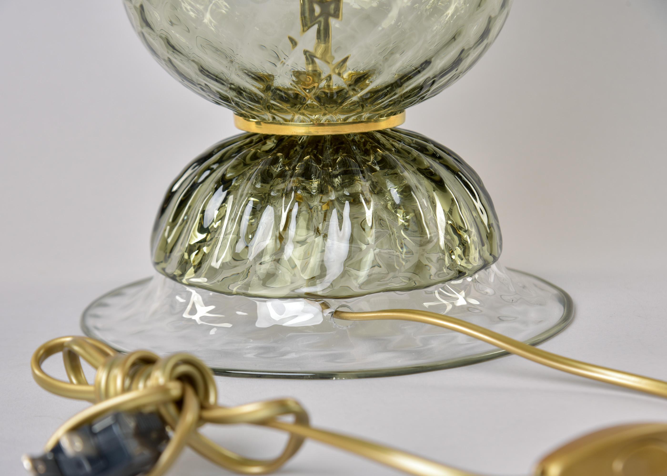 Neu Murano Tischlampe aus mundgeblasenem Glas in blassem Taupe im Angebot 6