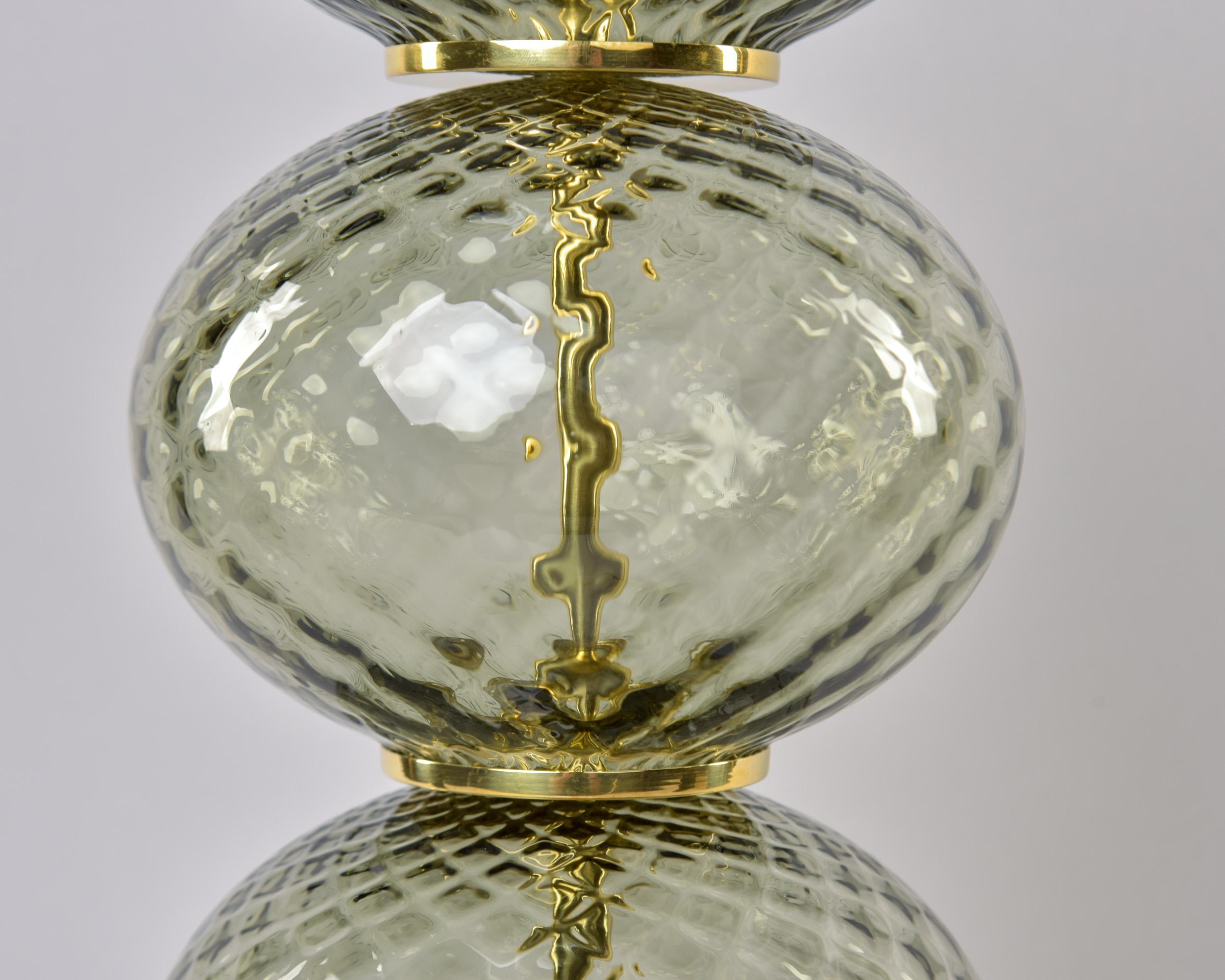 Neu Murano Tischlampe aus mundgeblasenem Glas in blassem Taupe im Angebot 2