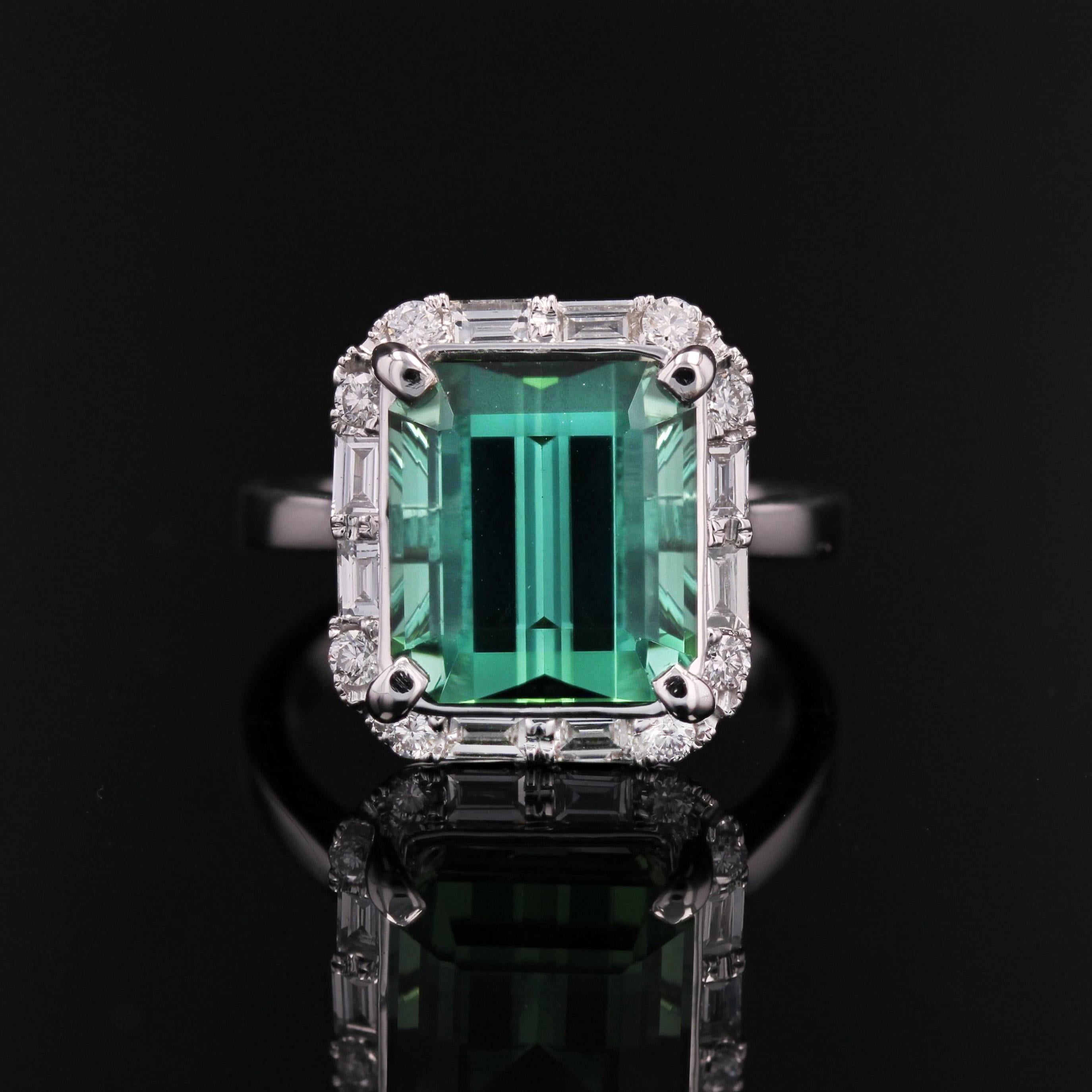 New Nature Nigeria Tormalina Diamonds 18 Karat White Gold Cluster Ring In condizioni Nuovo in vendita a Poitiers, FR