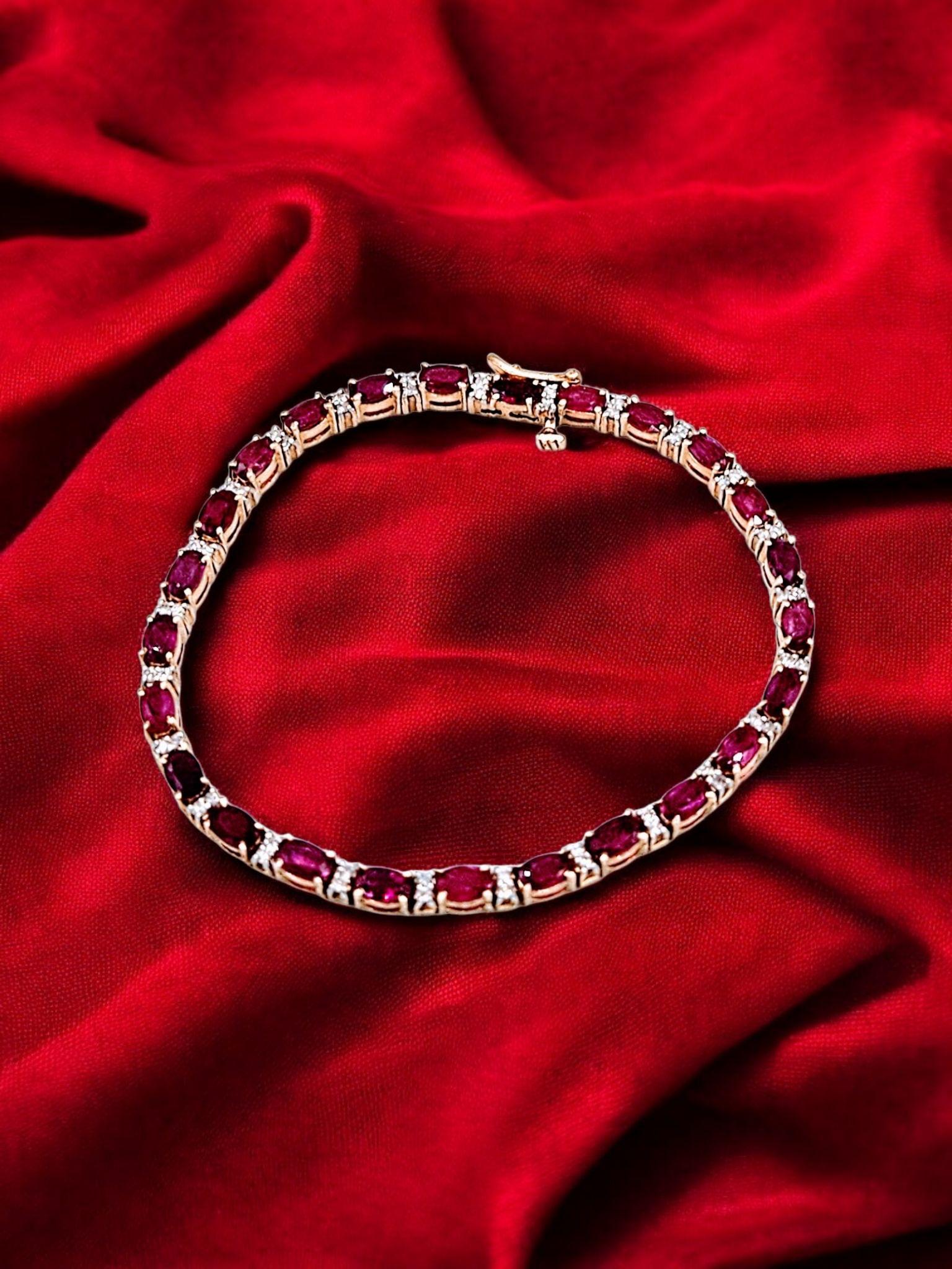 NOUVEAU Bracelet tennis en or jaune massif 14 carats avec rubis précieux naturels et diamants en vente 6