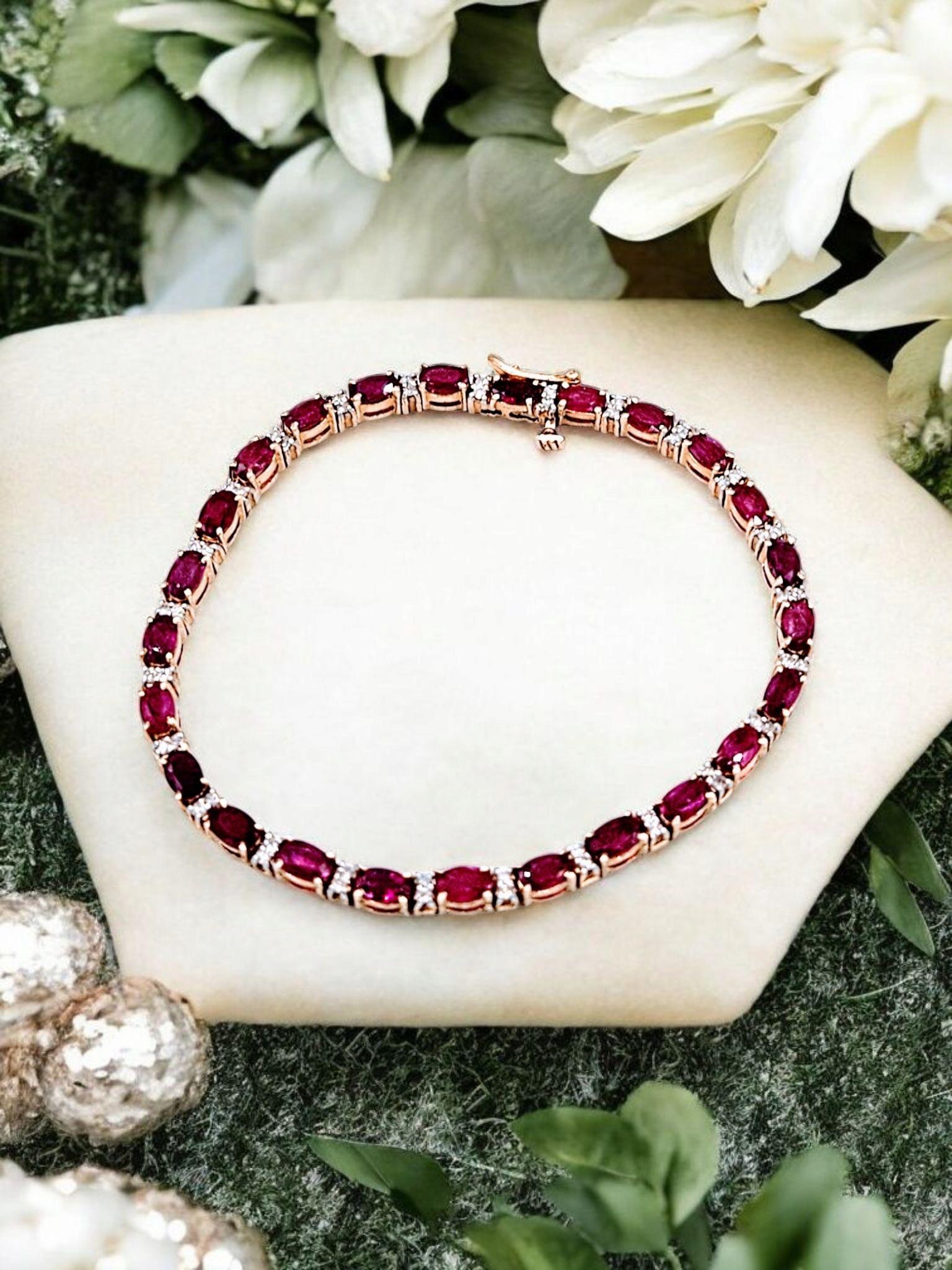 NOUVEAU Bracelet tennis en or jaune massif 14 carats avec rubis précieux naturels et diamants en vente 2