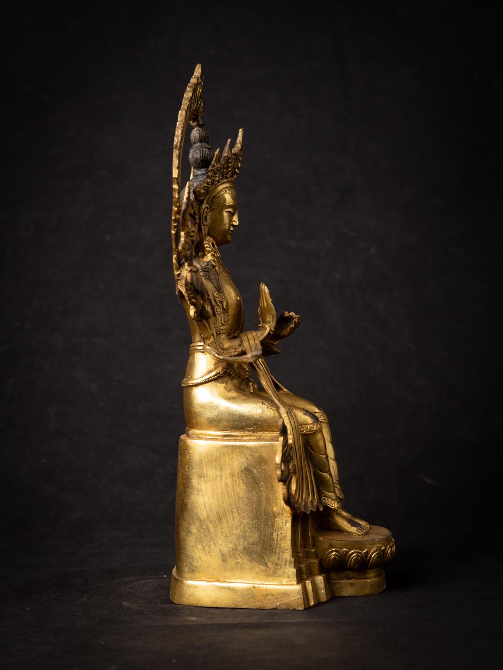 statue de Bouddha Maitreya en bronze du Népal, Dharmachakra Mudra Bon état - En vente à DEVENTER, NL