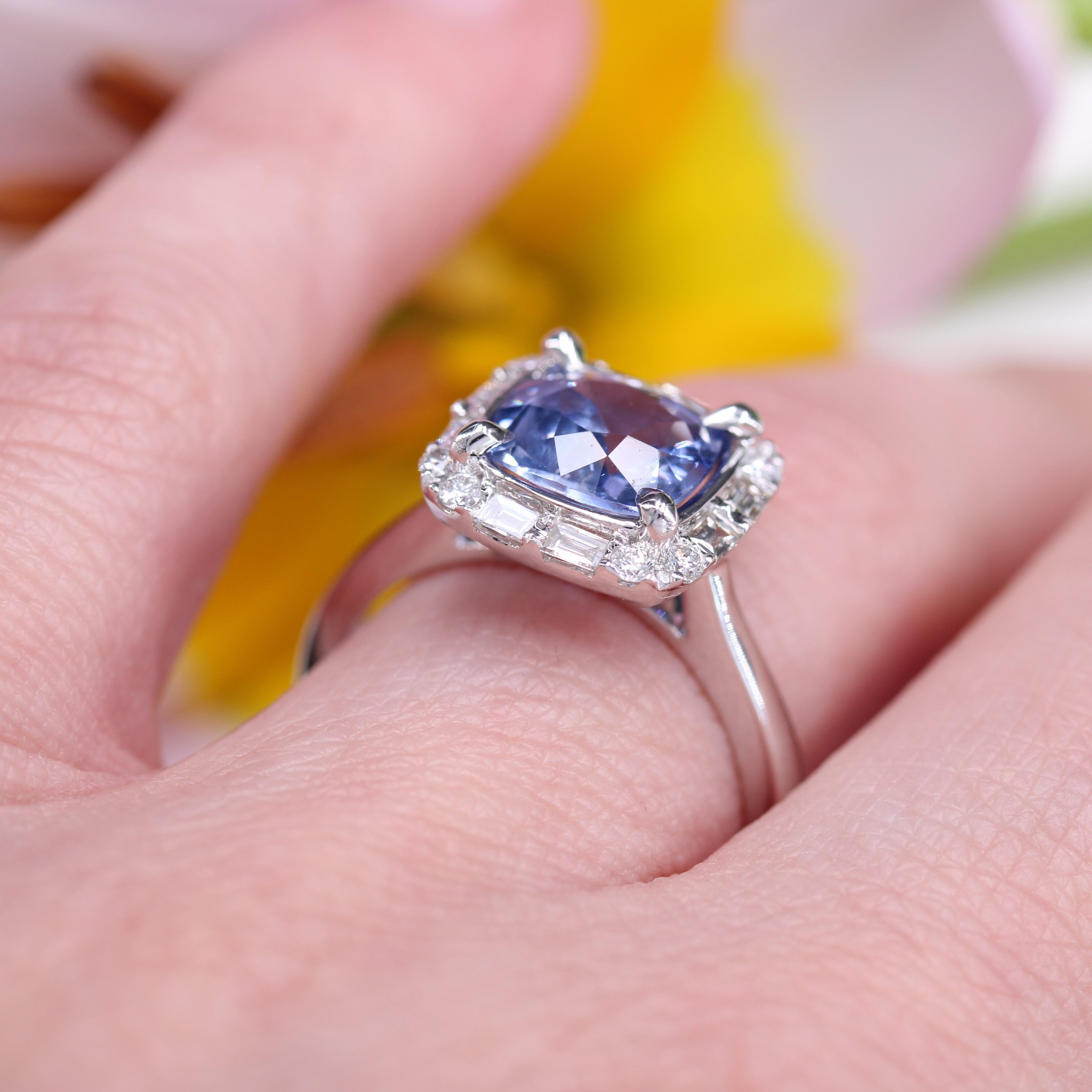 New No Heated Cushion-cut Ceylon Sapphire Diamonds 18 K White Gold Cluster Ring For Sale 8