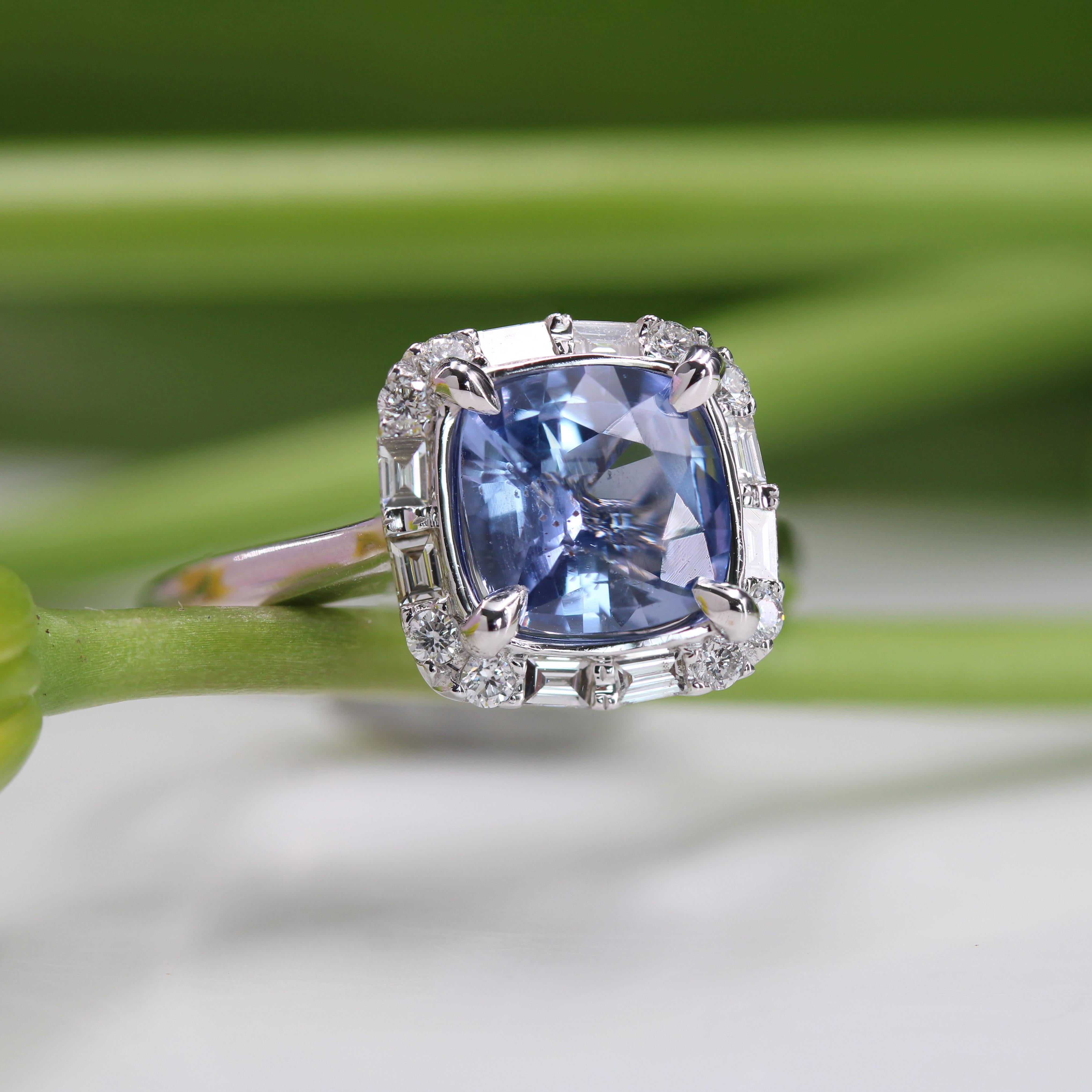 New No Heated Cushion-cut Ceylon Sapphire Diamonds 18 K White Gold Cluster Ring For Sale 10