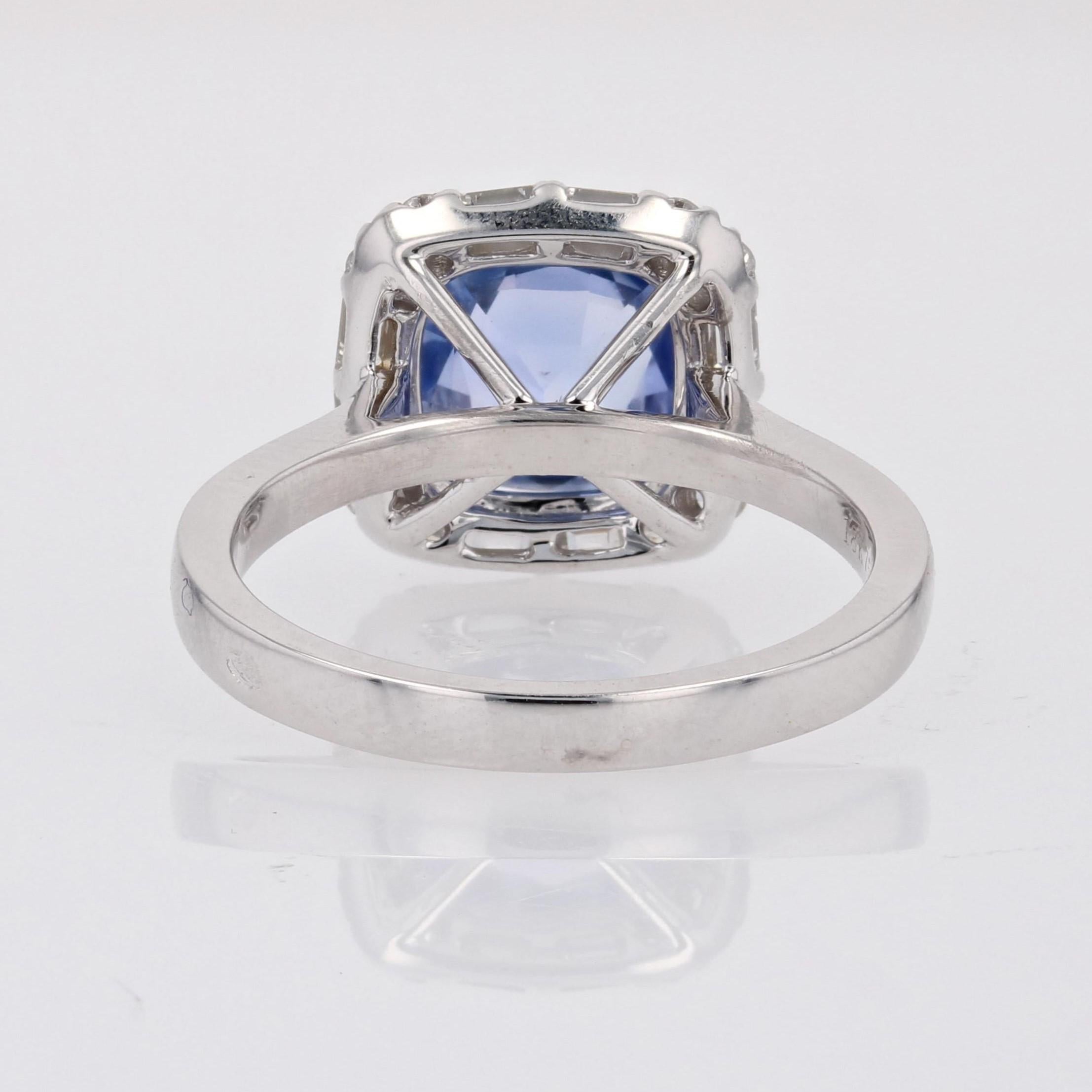 New No Heated Cushion-cut Ceylon Sapphire Diamonds 18 K White Gold Cluster Ring For Sale 11