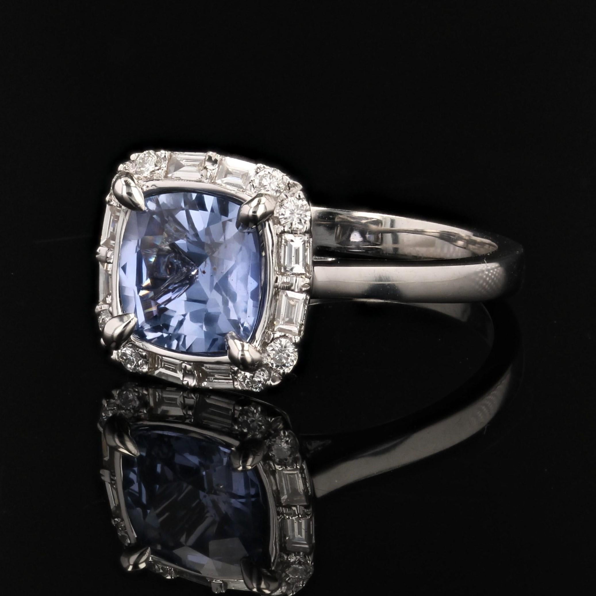 New No Heated Cushion-cut Ceylon Sapphire Diamonds 18 K White Gold Cluster Ring For Sale 1