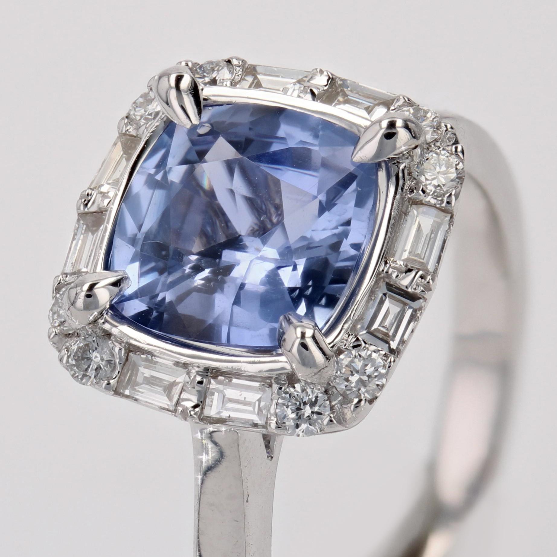 New No Heated Cushion-cut Ceylon Sapphire Diamonds 18 K White Gold Cluster Ring For Sale 3