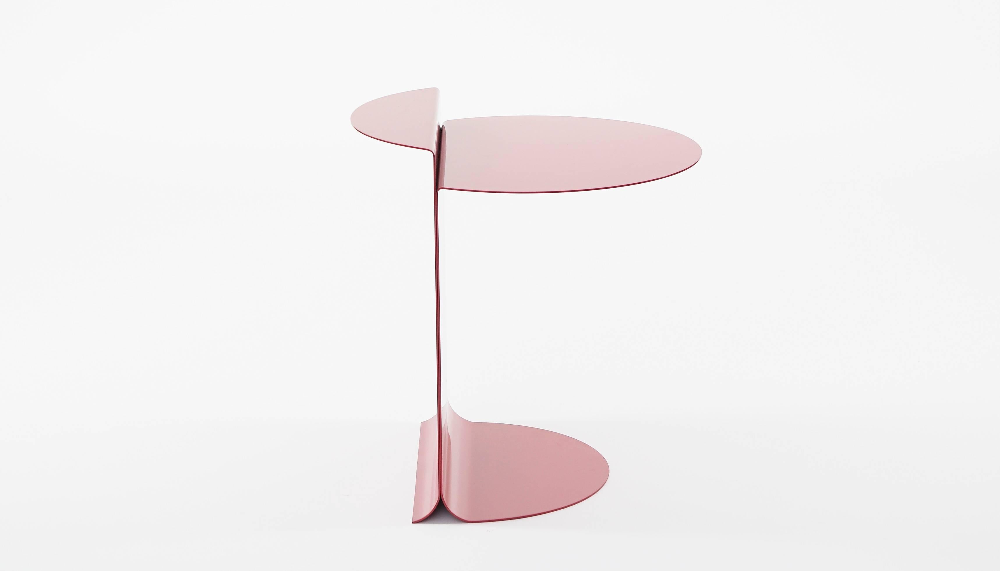 O Table in Stainless Steel (Red) by Estudio Persona 2