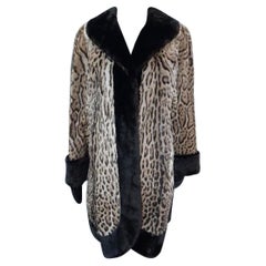 Nouveau manteau en fourrure d'ocelot taille 14