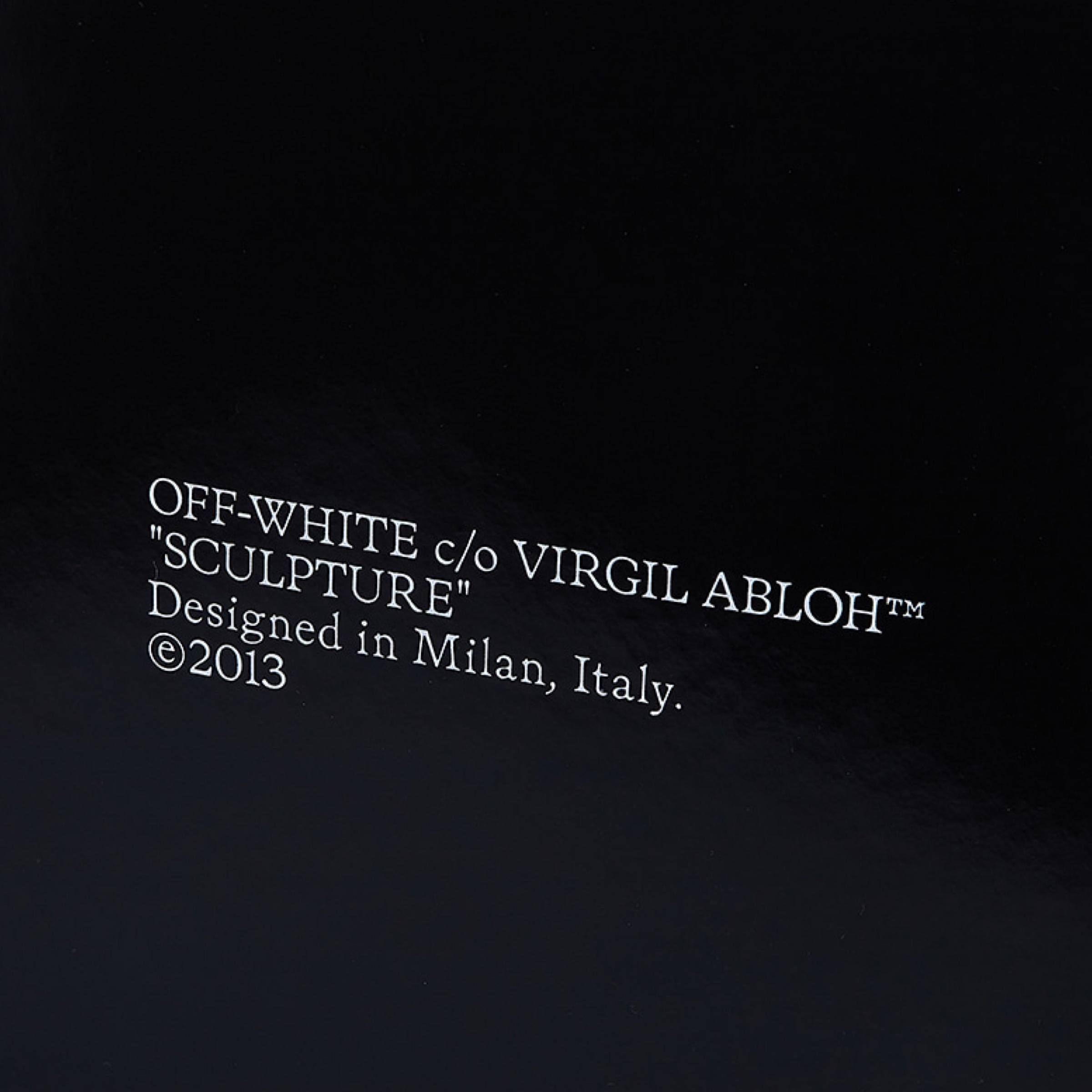 NEU Off-White Virgil Abloh Schwarze Crossbody-Umhängetasche aus Leder mit Mini-Logo im Angebot 10