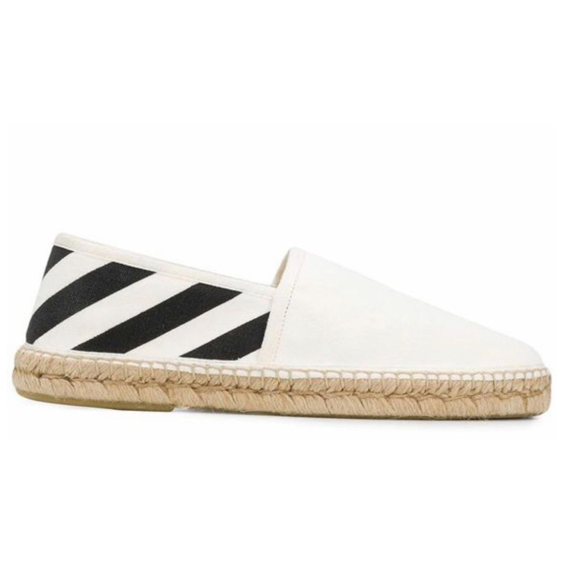 New Off-white Virgil Abloh White Striped Espadrilles Shoes

Authenticity Guaranteed

DETAILS
Brand: Off-white c/o Virgil Abloh
Condition: Brand new
Gender: Men
Category: Espadrille
Color: White
Material: Cotton
Black and white stripes
Round