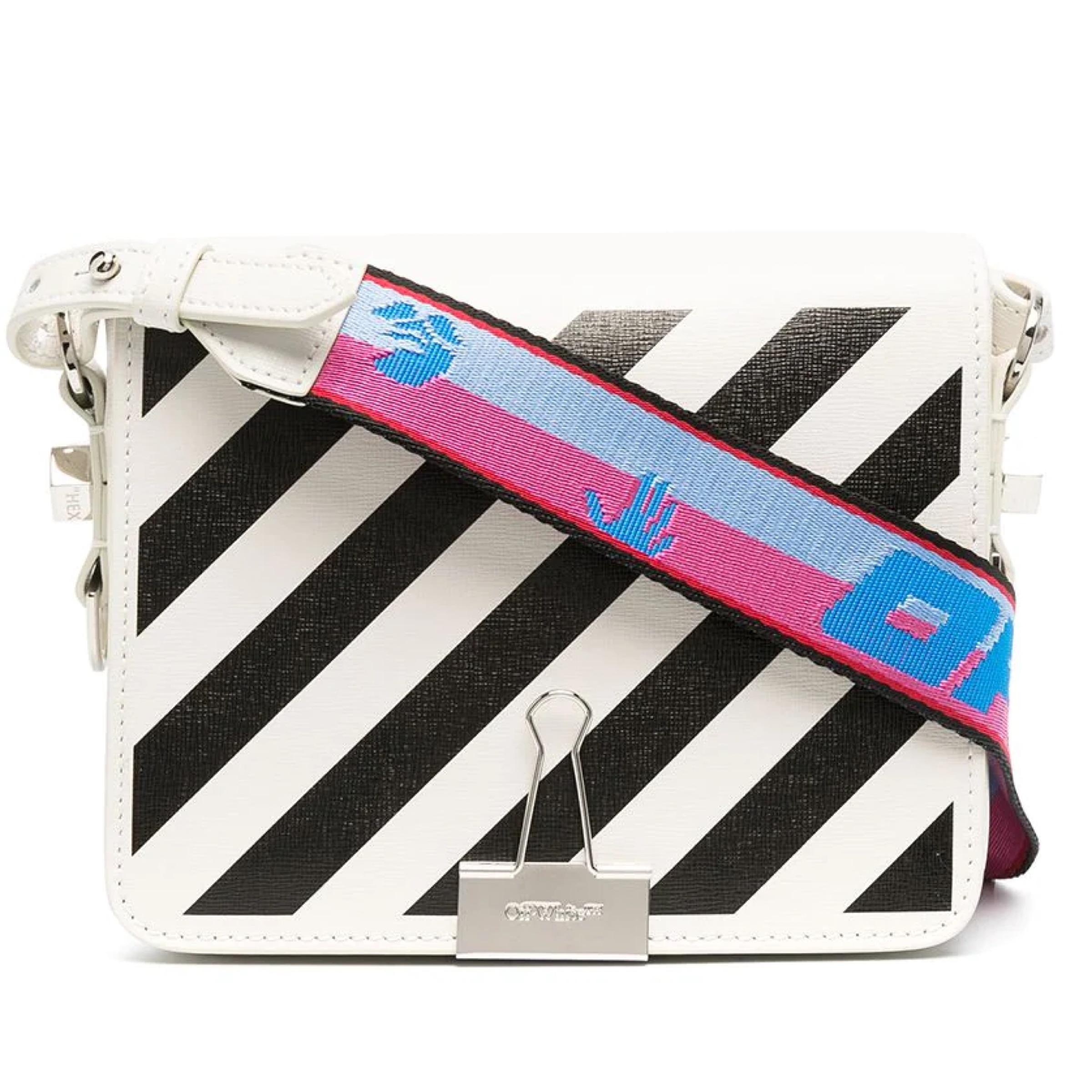 New Off-White White Women Stripe Leather Crossbody Shoulder Bag

Authenticity Guaranteed

DETAILS
Brand: Off-White
Condition: Brand New
Category: Shoulder Bag
Gender: Women
Color: White
Material: Leather
Flap closure
1 main open compartment
1
