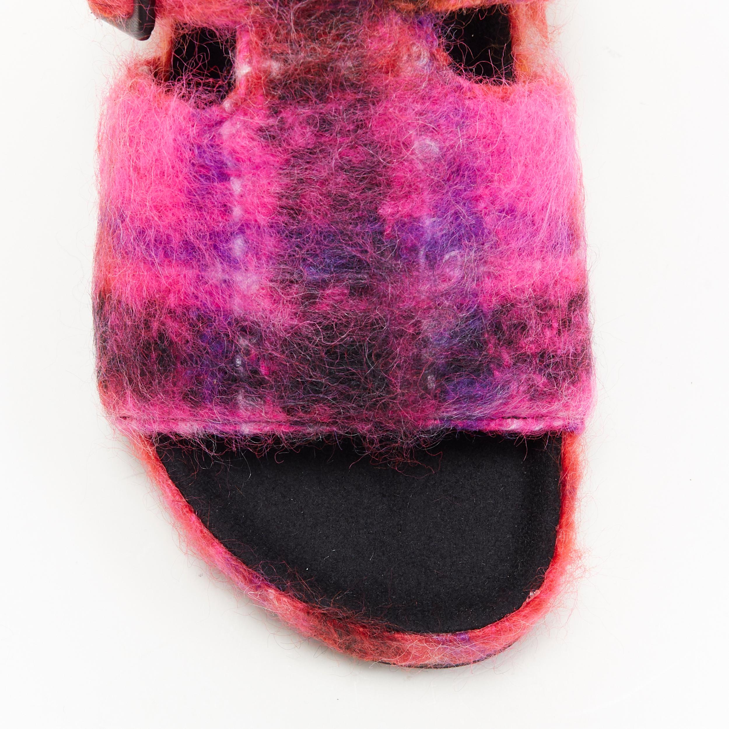 new OLD CELINE Boxy Mohair pink red check print buckle flat sandal slides EU40 In New Condition In Hong Kong, NT
