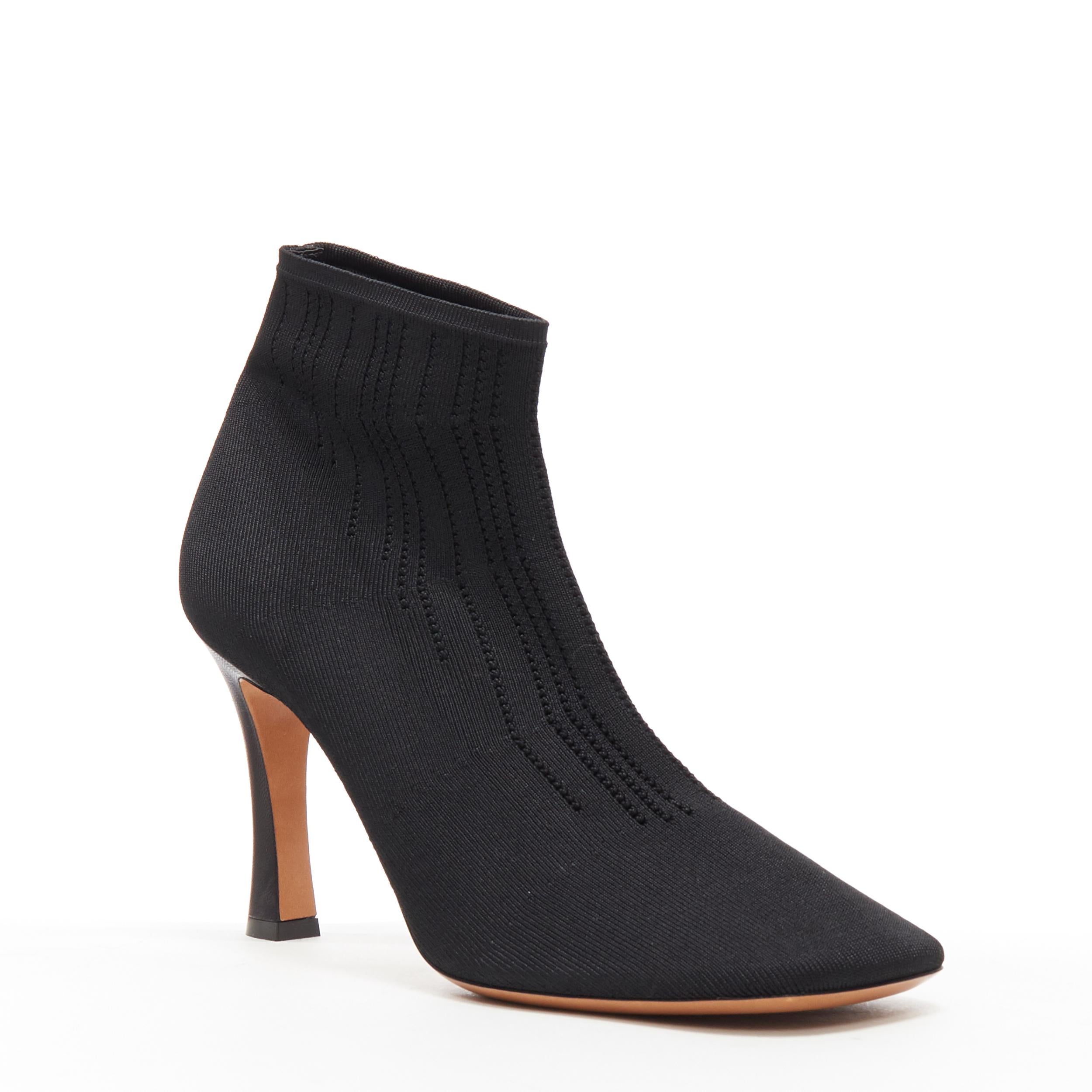 new OLD CELINE Glove Bootie black perforated knit sock square toe boots EU40
Brand: Celine
Designer: Phoebe Philo
Model Name / Style: Glove bootie
Material: Fabric
Color: Black
Pattern: Solid
Closure: Slip on
Extra Detail: High (3-3.9 in) heel