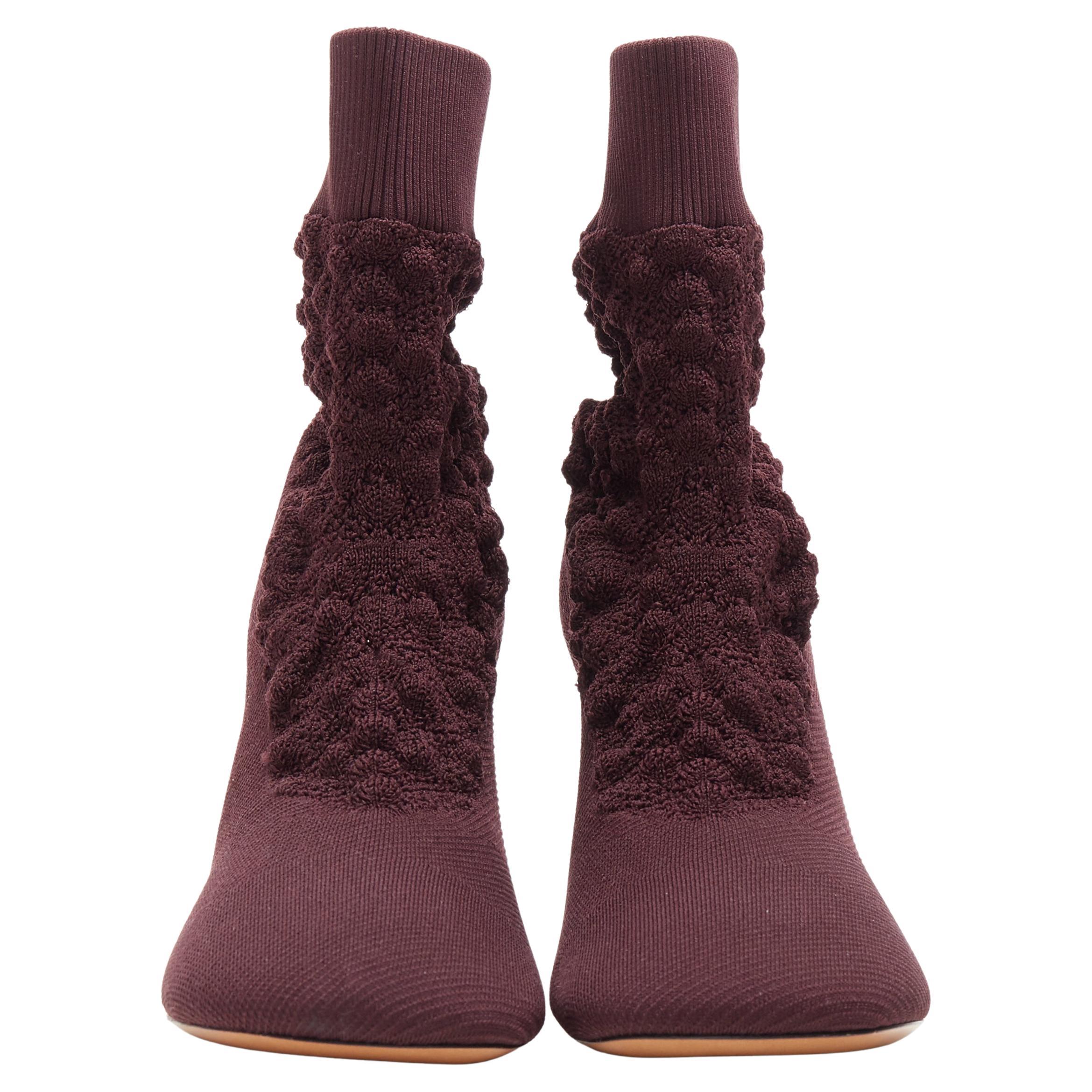 new OLD CELINE Glove Bootie burgundy textured sock knit square toe boots EU40 
Reference: TGAS/A04321 
Brand: Celine 
Designer: Phoebe Philo 
Material: Fabric 
Color: Burgundy 
Pattern: Solid 
Closure: Slip on 
Made in: Italy 

CONDITION:
