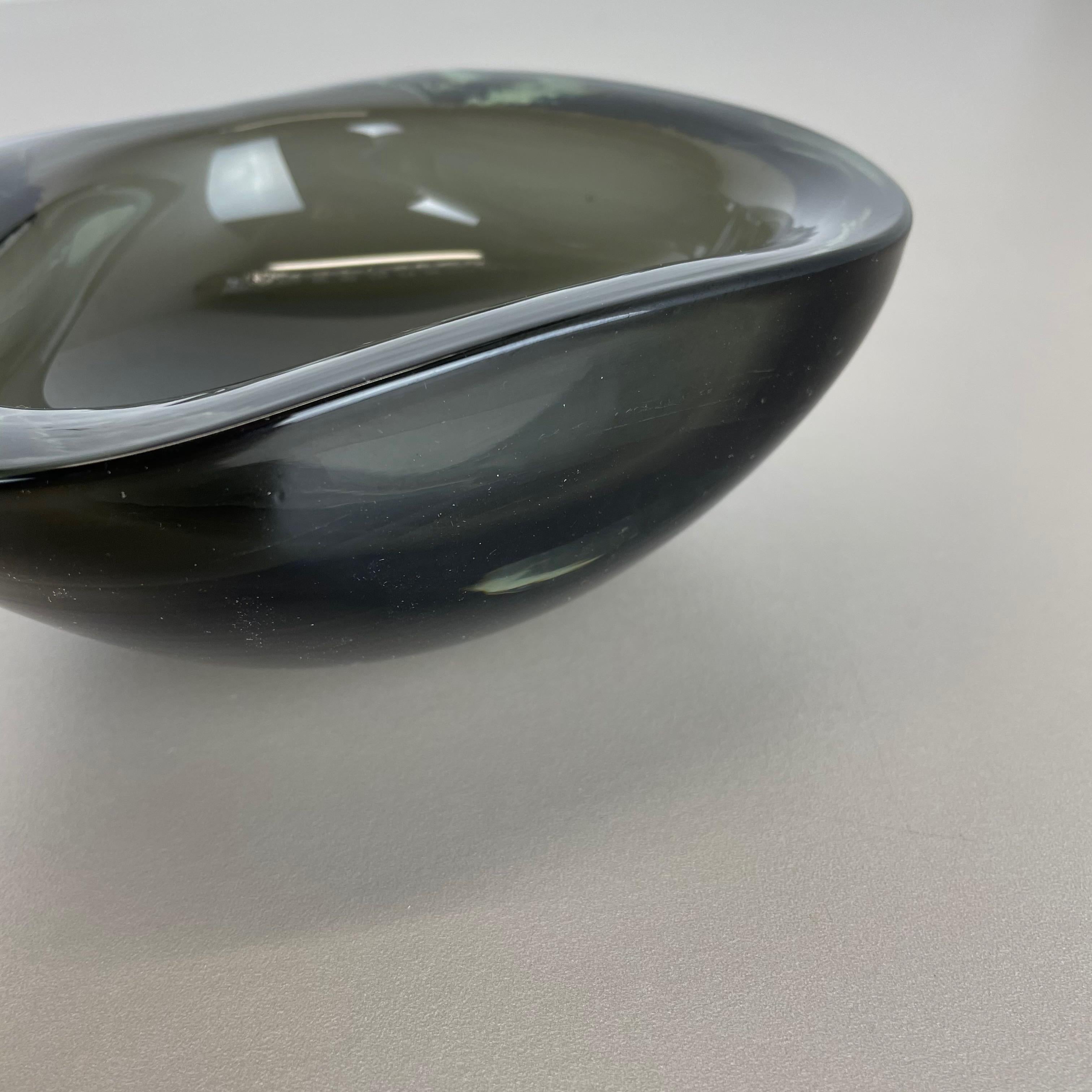 New Old Stock 1, 2kg Murano Glass Shell Bowl Antonio da Ros, Cenedese Italy 1960s For Sale 10