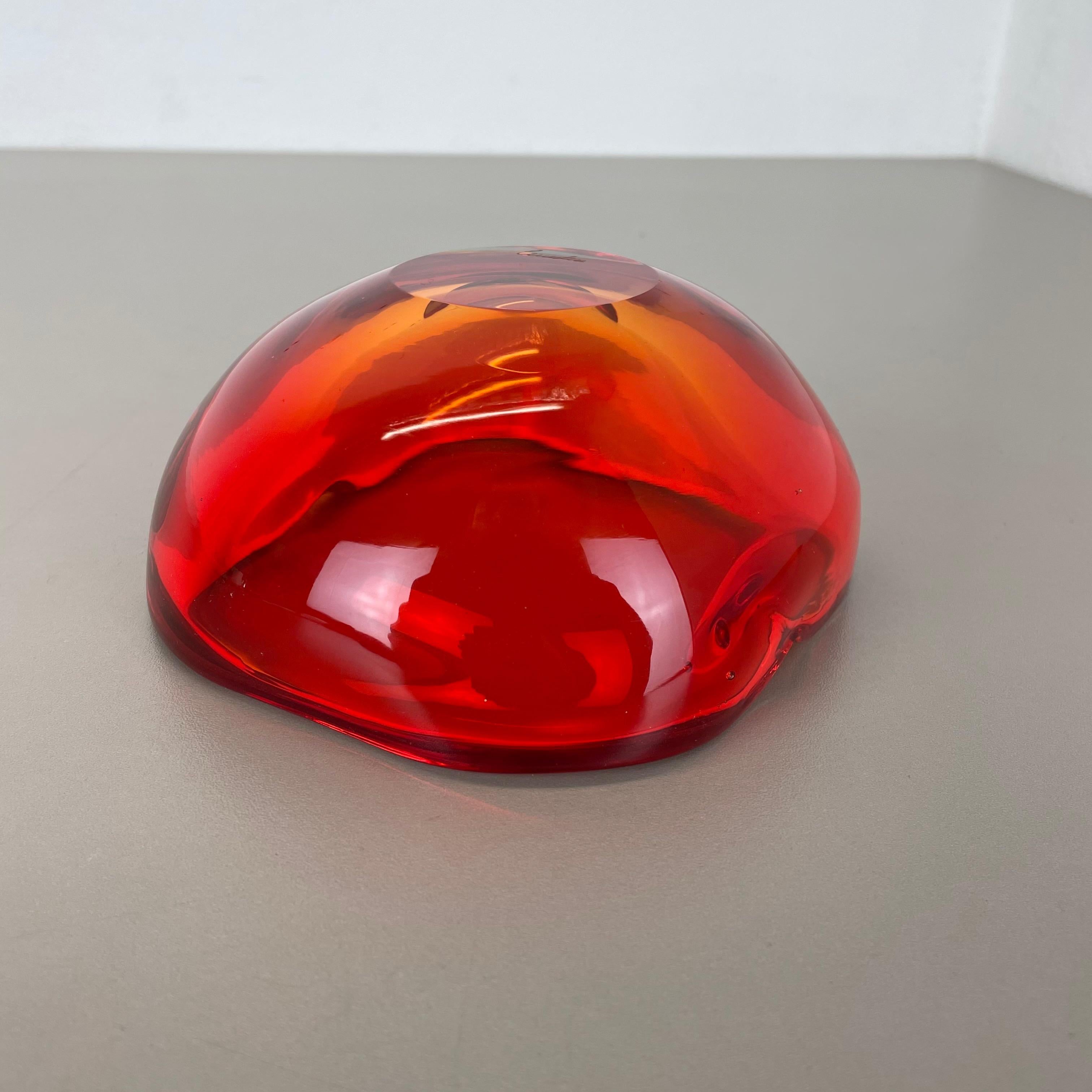 New Old Stock 1.3kg Red Murano Sommerso Glass Shell Bowl by Cenedese Vetri 1960s 10
