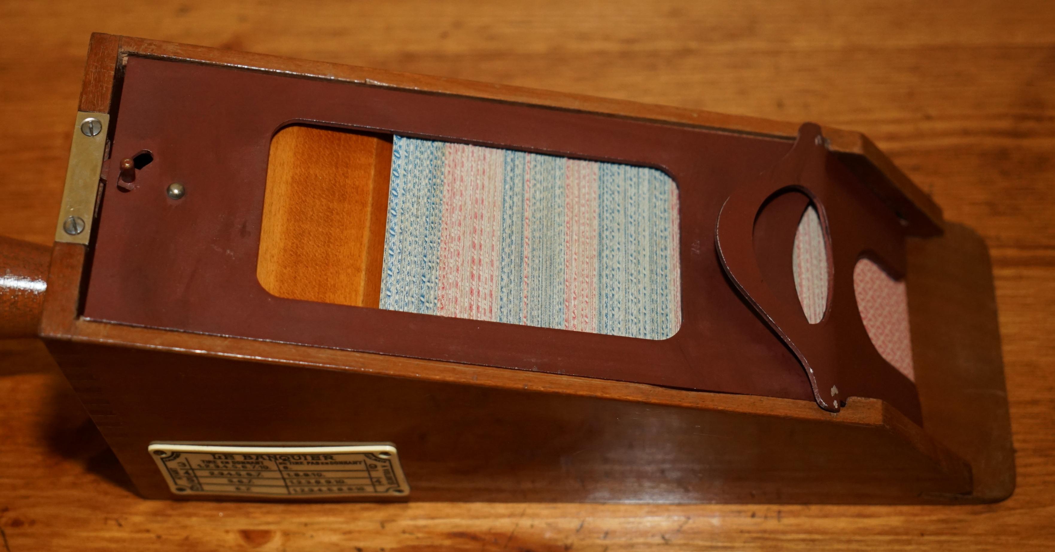 NEW OLD STOCK BOXED ANTiQUE FRENCH LE BANQUIER BACCARAT MIXED CARD DISPENSER In Good Condition For Sale In West Sussex, Pulborough