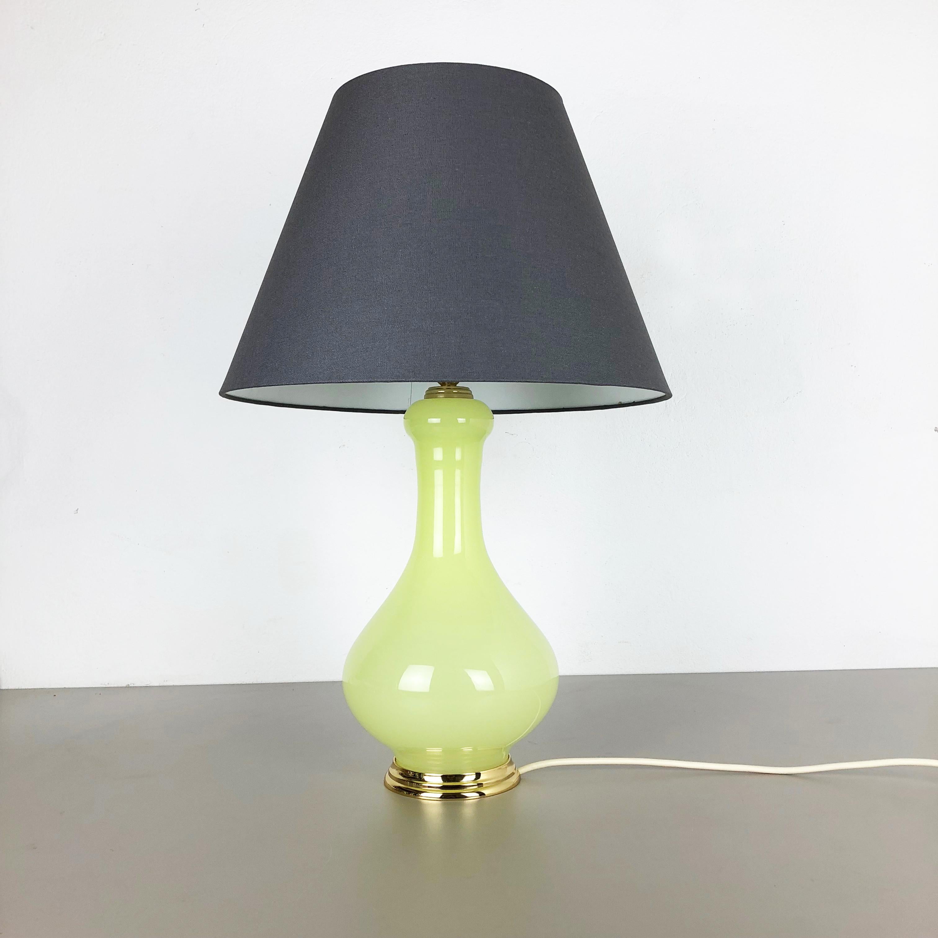 New Old Stock, Large Opaline Murano Glass Table Light Cenedese Vetri Italy 1960s For Sale 7