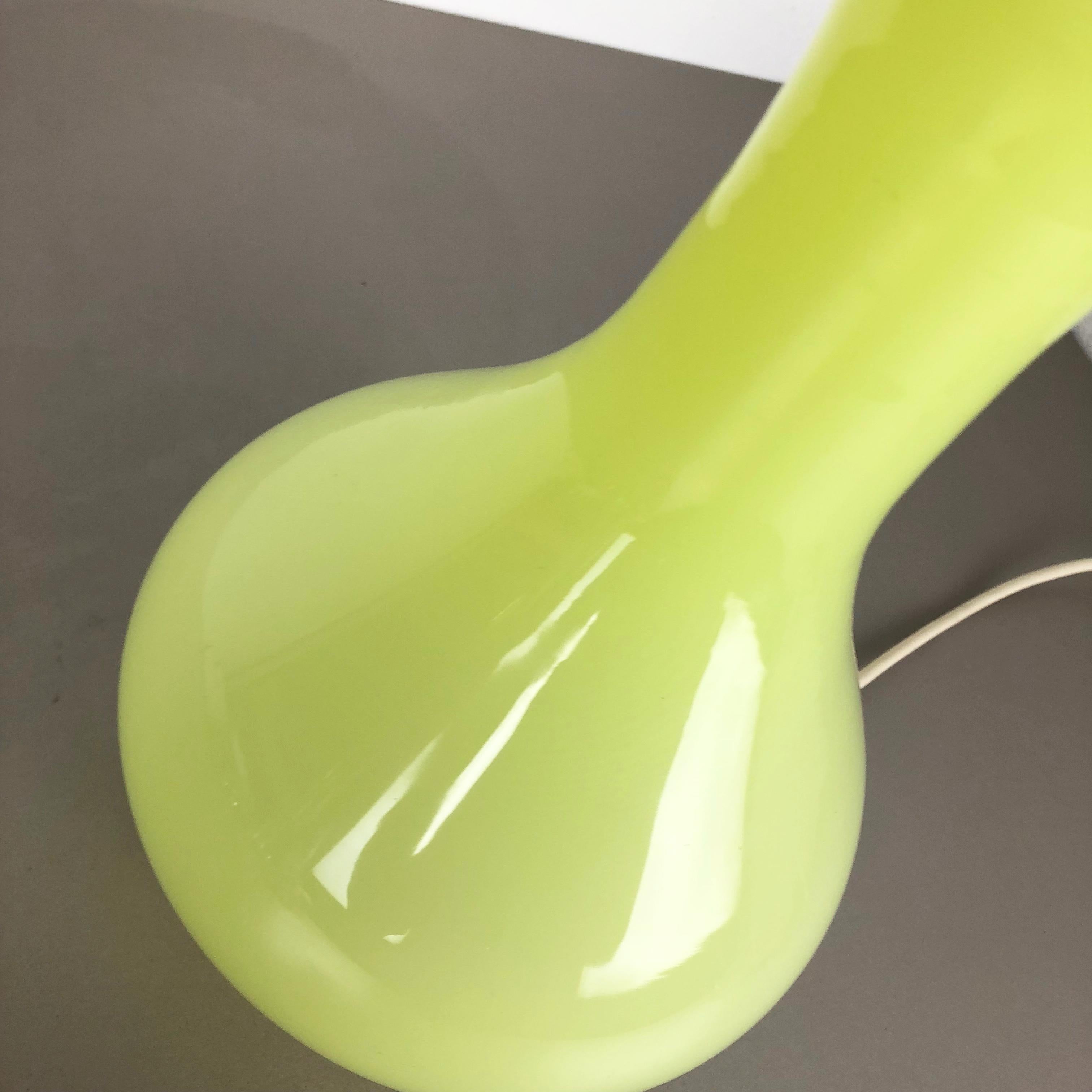 Nuovo stock, Grande lampada da tavolo in vetro di Murano opalino Cenedese Vetri Italia 1960s in vendita 2