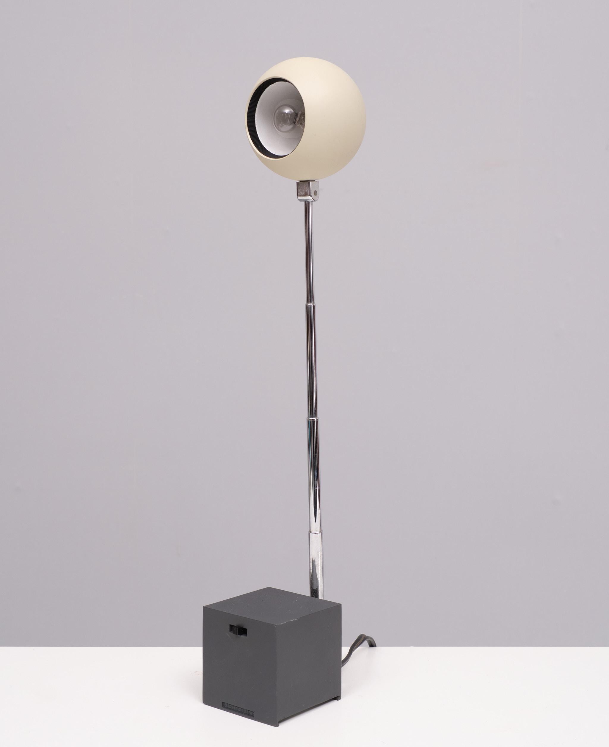 American New old stock  Lightolier Lytegem off White Task Lamp  USA  1990s