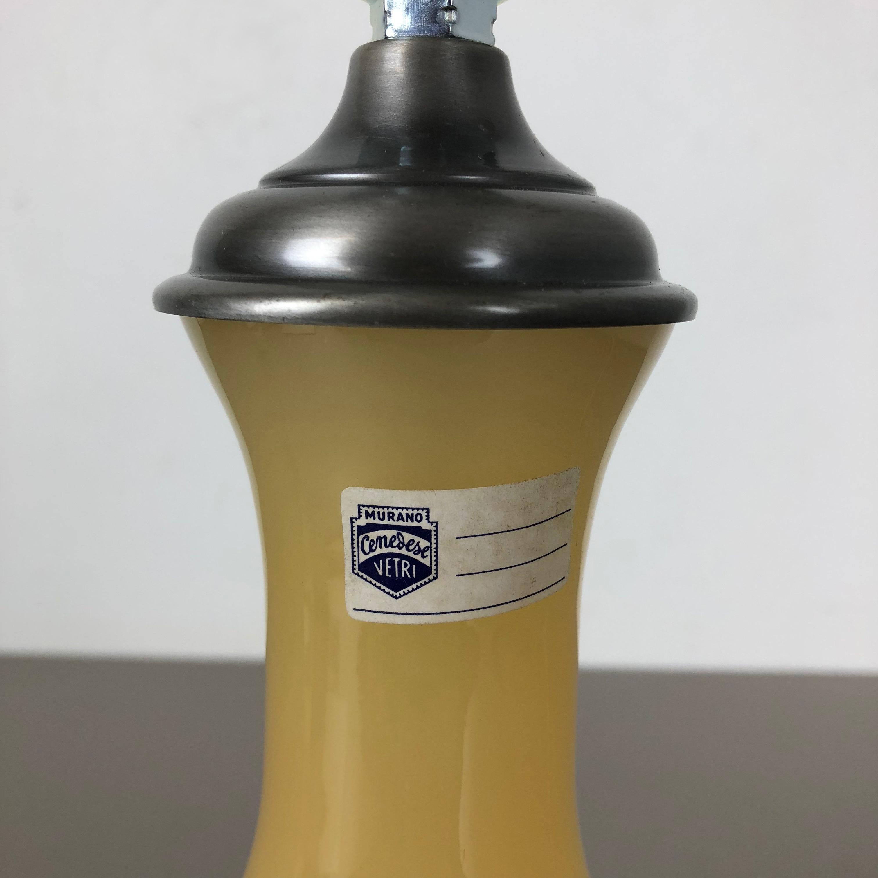 New Old Stock, Lámpara de sobremesa de cristal de Murano opalino 
