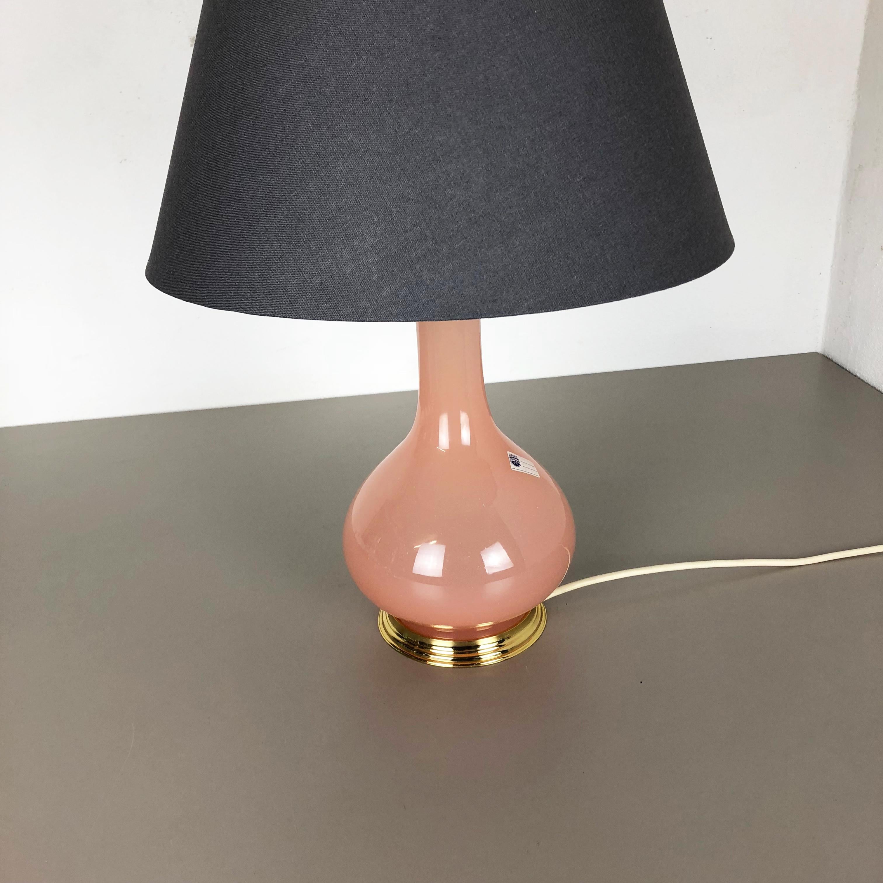 New Old Stock Opaline Murano Glass Table Light by Cenedese Vetri, Italy, 1960 In Excellent Condition For Sale In Kirchlengern, DE