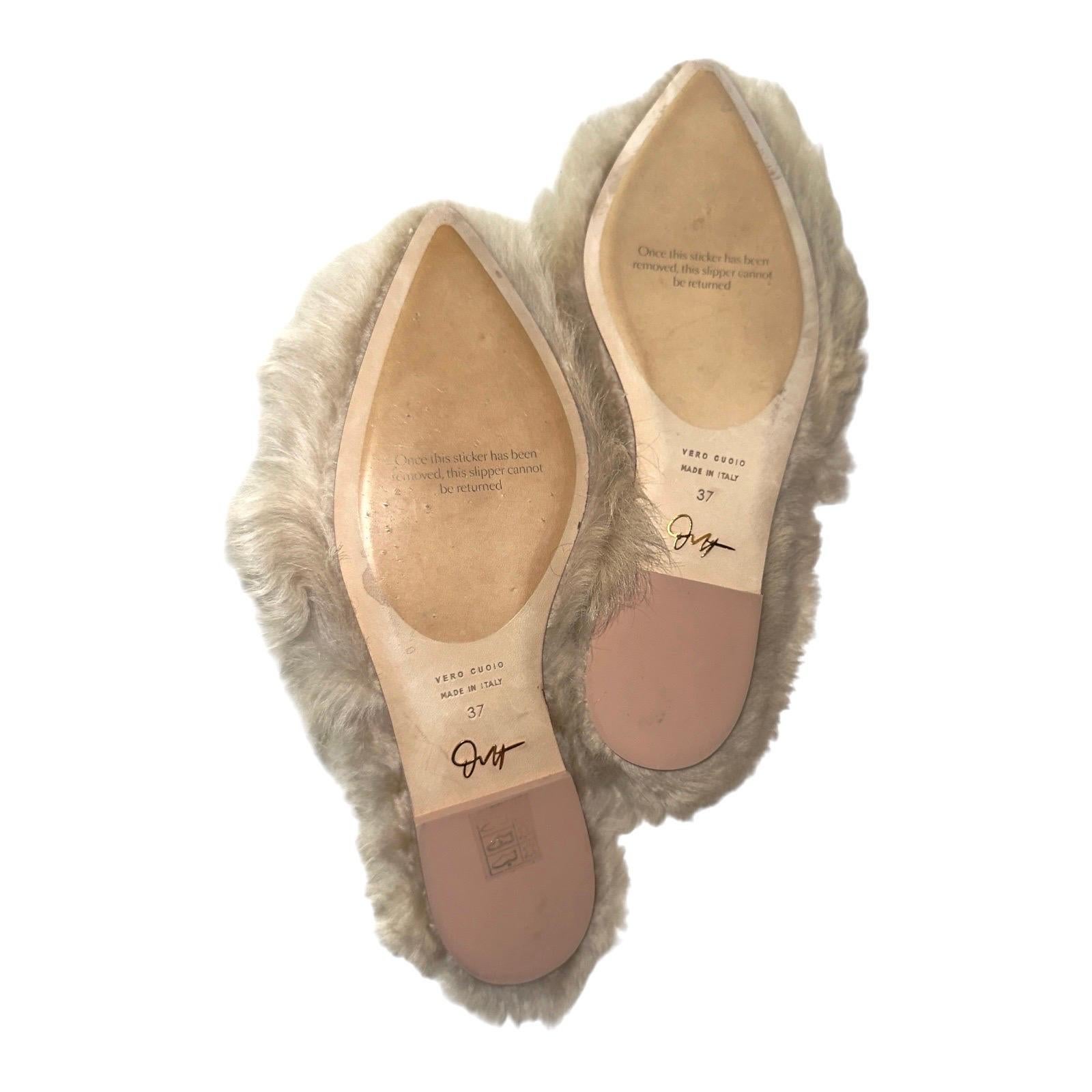 NUEVO Olivia von Halle Zapatillas de piel de merino beige natural de edición limitada 37 en venta 1