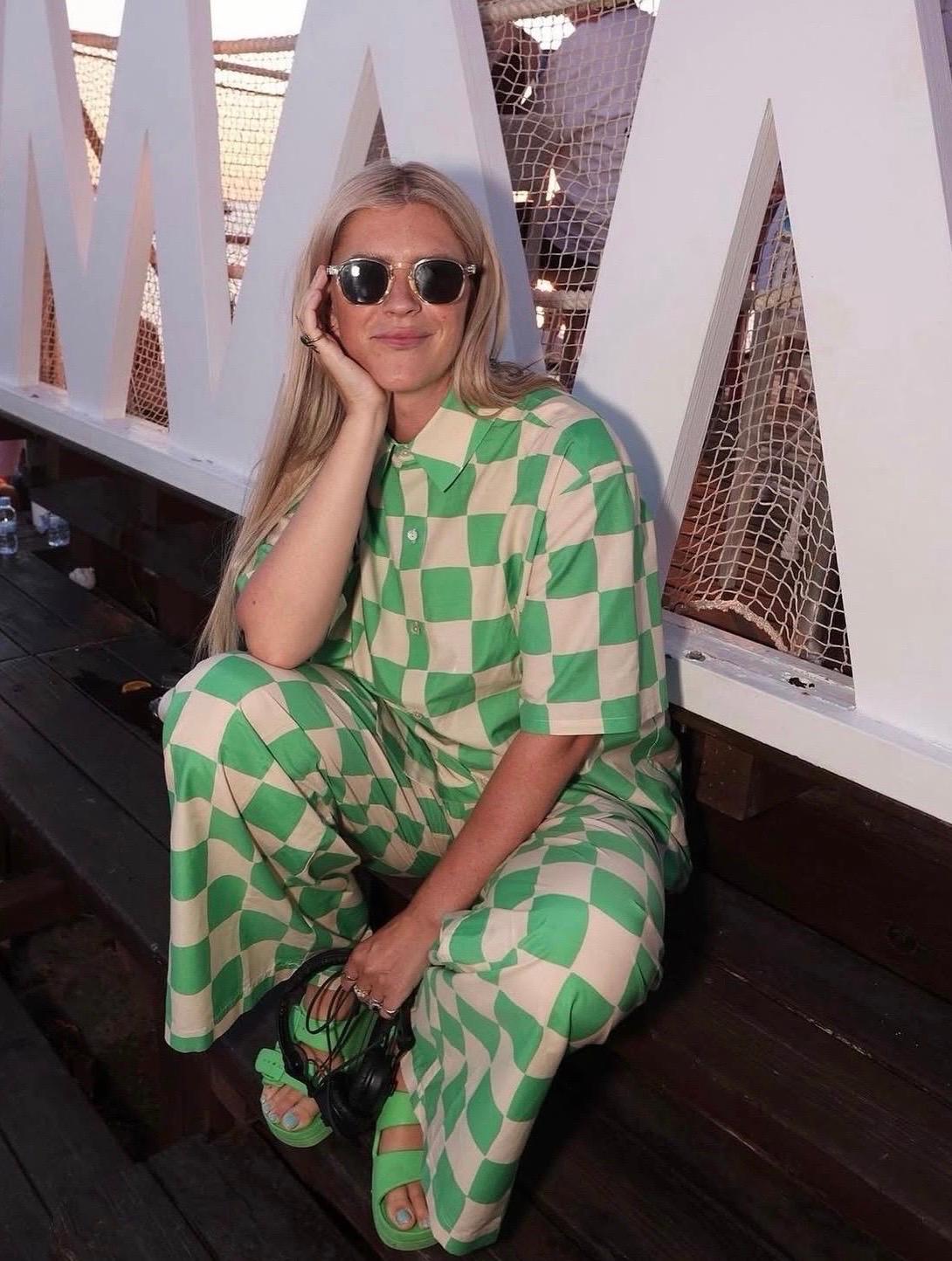 Olivia Von Halle, tailleur de salon en voile de soie imprimé floral, taille M, état neuf en vente 10