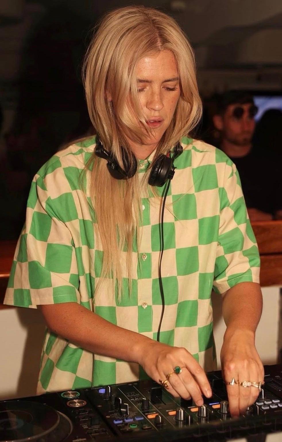 Olivia Von Halle, tailleur de salon en voile de soie imprimé floral, taille M, état neuf en vente 11