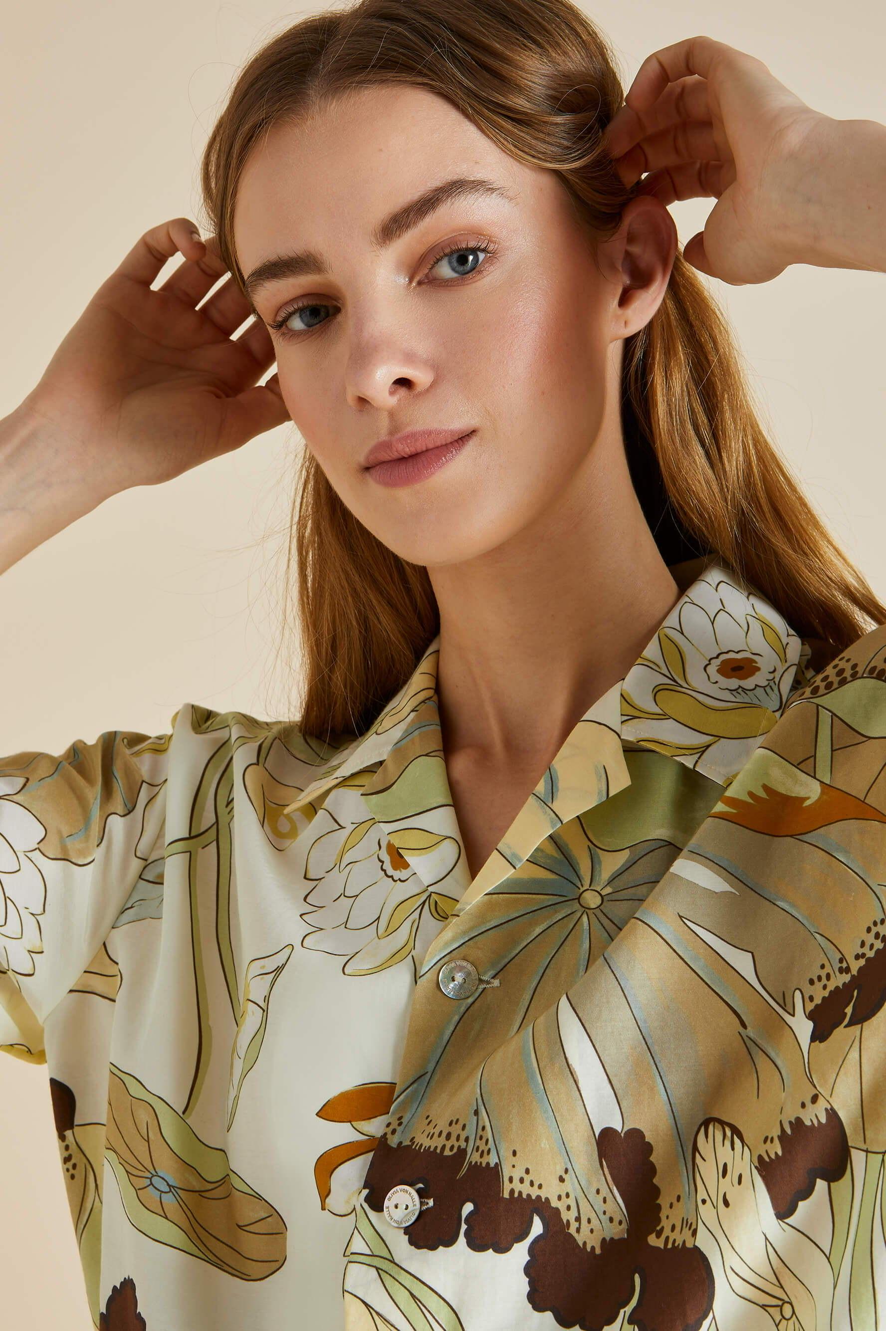 Olivia Von Halle, tailleur de salon en voile de soie imprimé floral, taille M, état neuf en vente 15