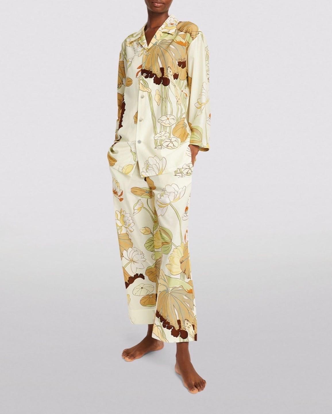 Beige Olivia Von Halle, tailleur de salon en voile de soie imprimé floral, taille M, état neuf en vente