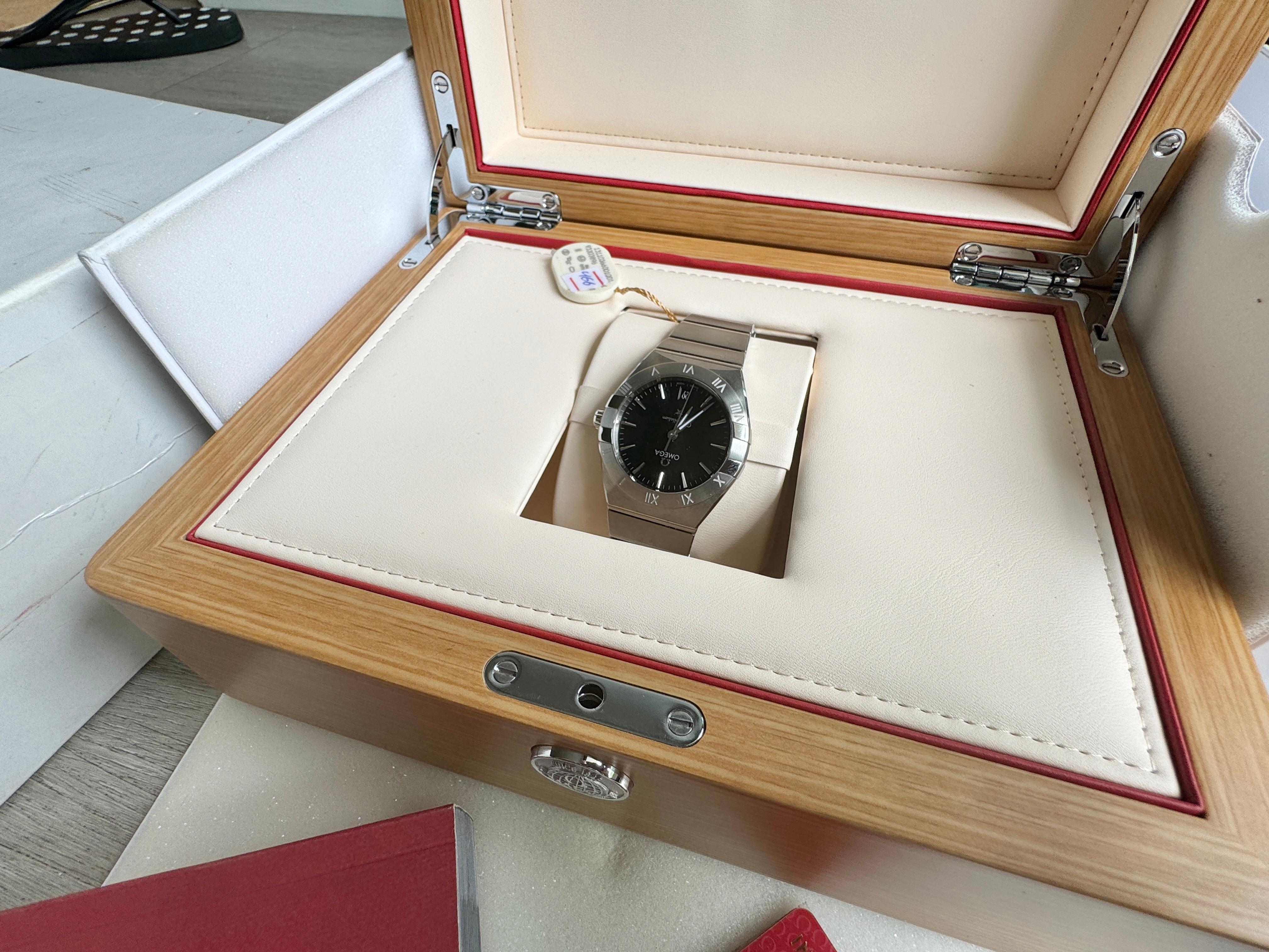 Nuovo Omega Constellation Quarzo 131.10.36.60.01.001 Set completo 8