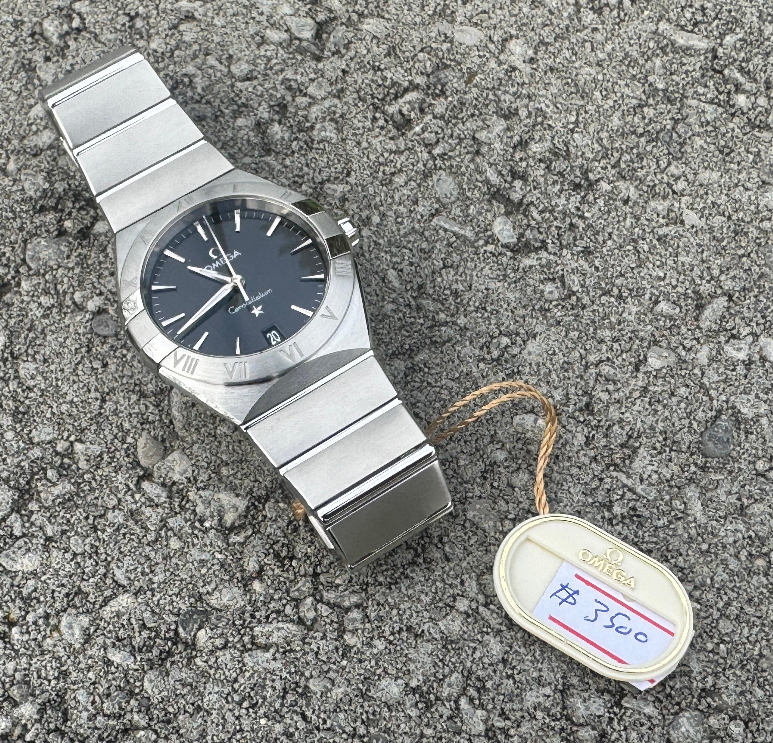 omega constellation quartz