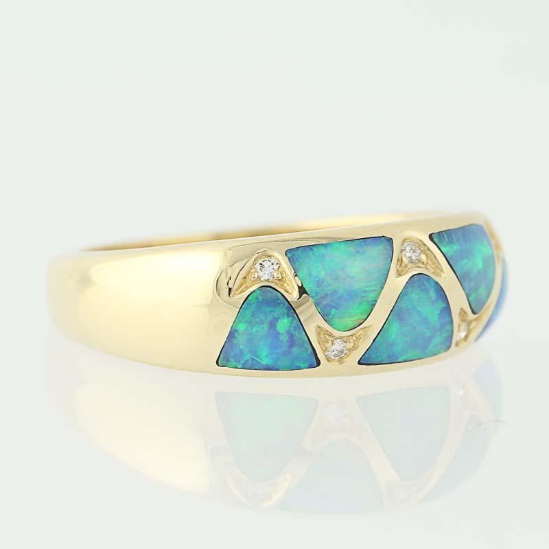 Opal and Diamond Kabana Ring, 14 Karat Yellow Gold In New Condition In Greensboro, NC