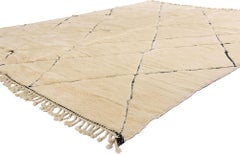 La Geometría Silenciosa: Una rara obra maestra Beni Mrirt de serenidad esculpida