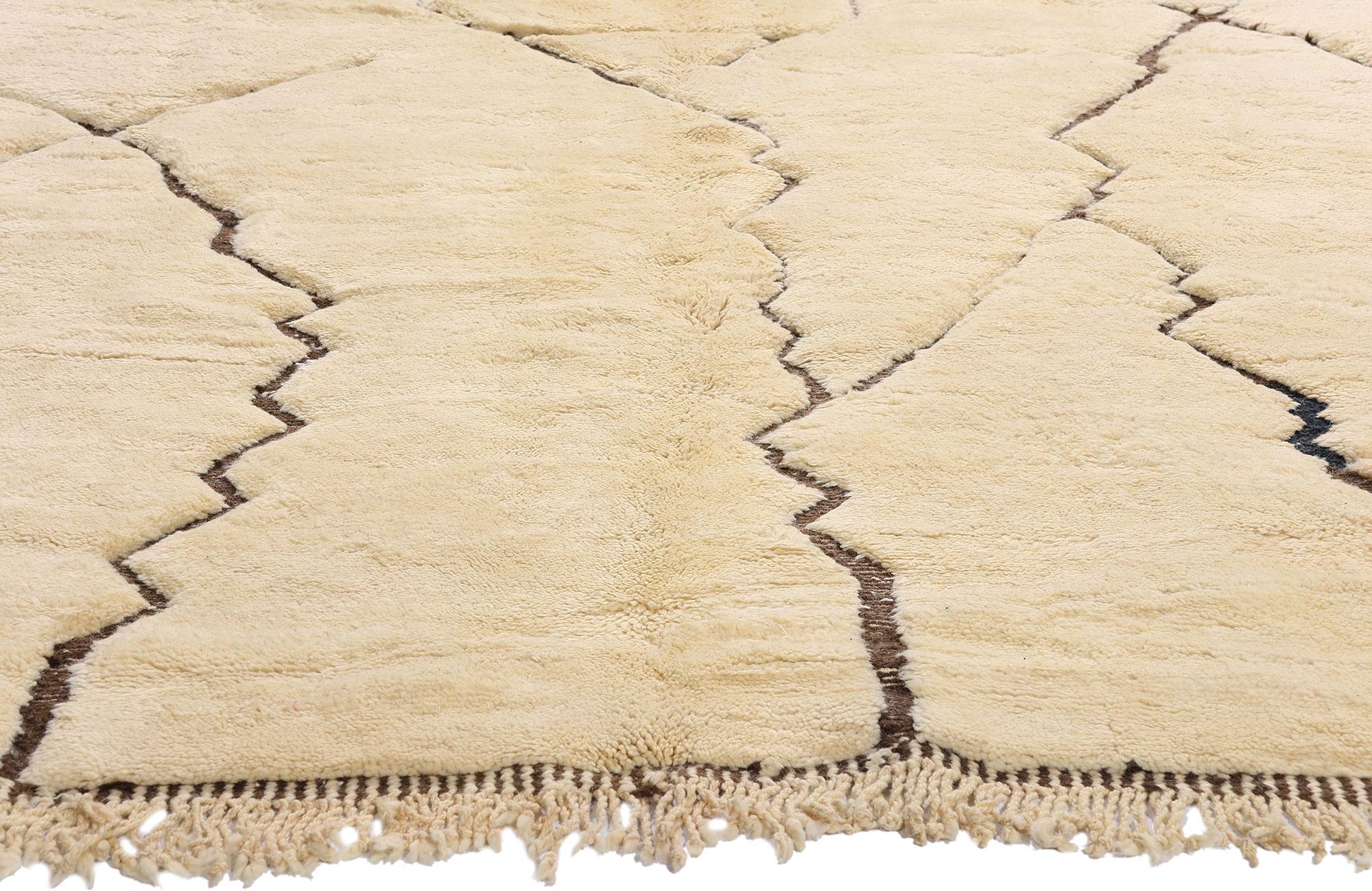 New Organic Modern Beni Mrirt Berber Moroccan Rug with Minimalist Shibui Style In New Condition For Sale In Dallas, TX